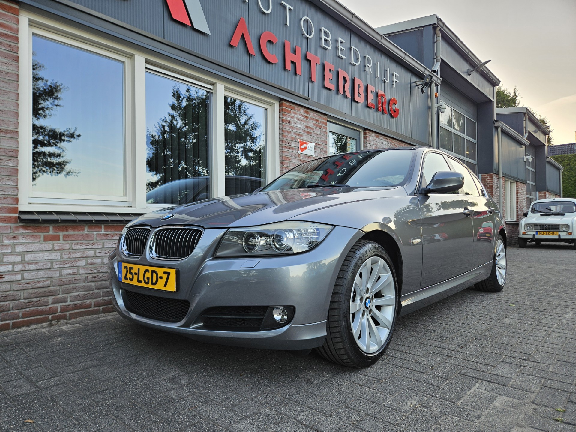 Foto van BMW 325i