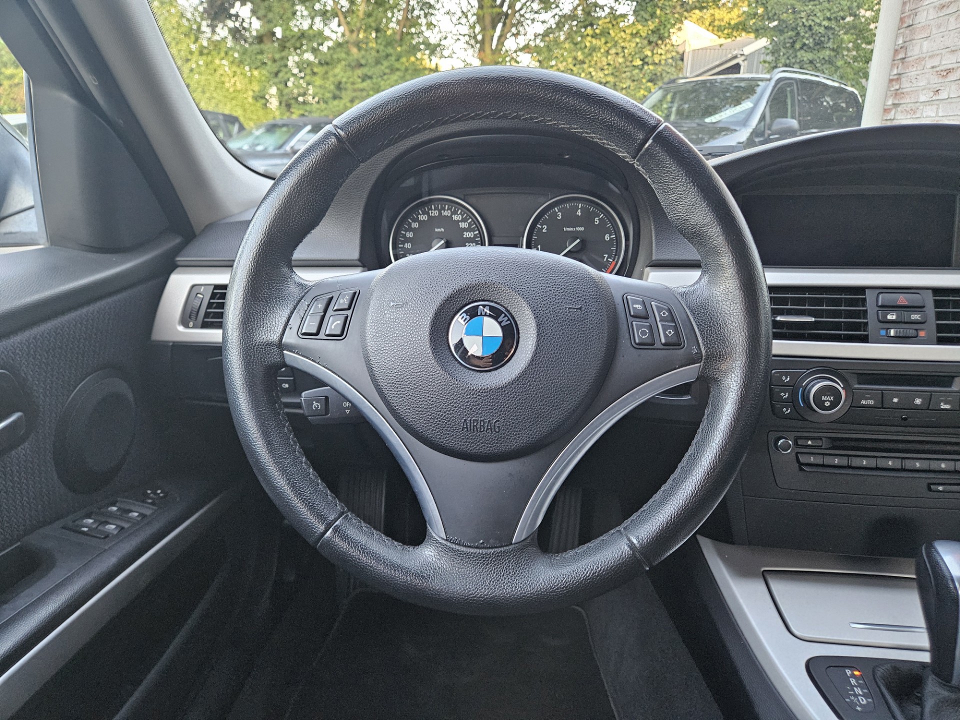 Foto van BMW 325i