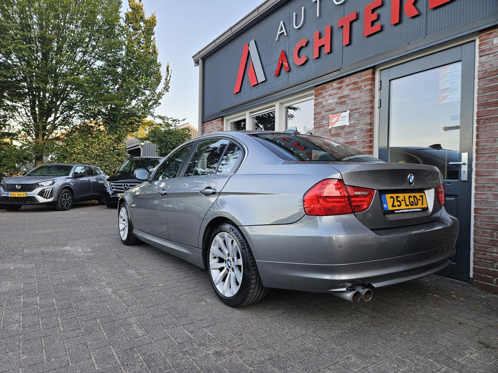 Foto van BMW 325i