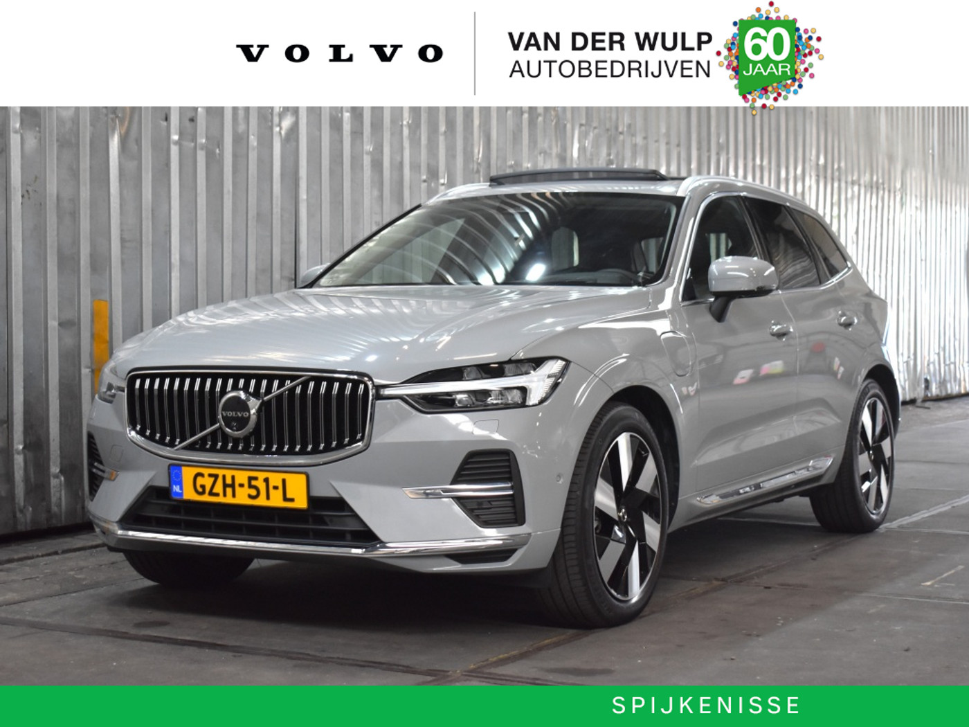 Volvo Xc60 T6 350PK AWD Ultra Bright | Trekhaak | Luchtvering | 360 | Schuifdak | 2025 - voorkant