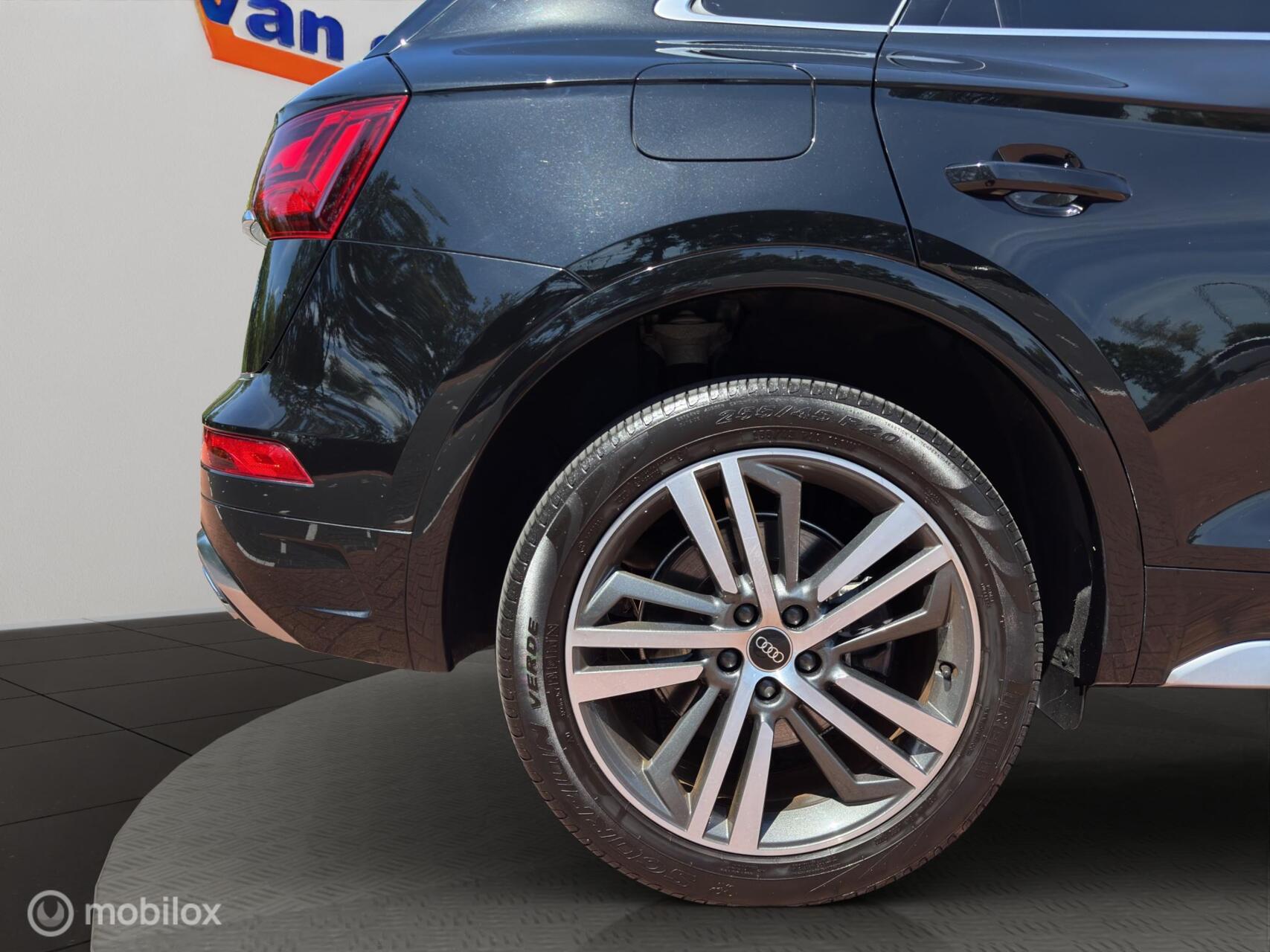 Foto van Audi Q5 55 TFSI E