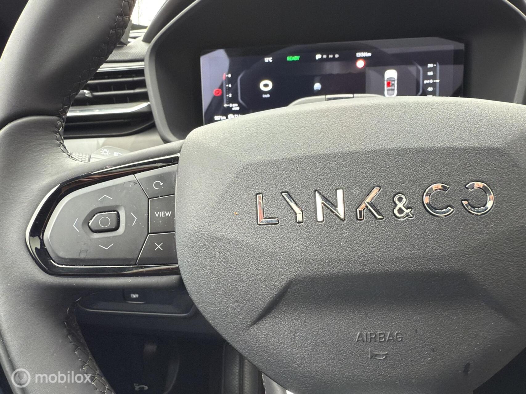 Foto van Lynk&co LYNK & Co 01