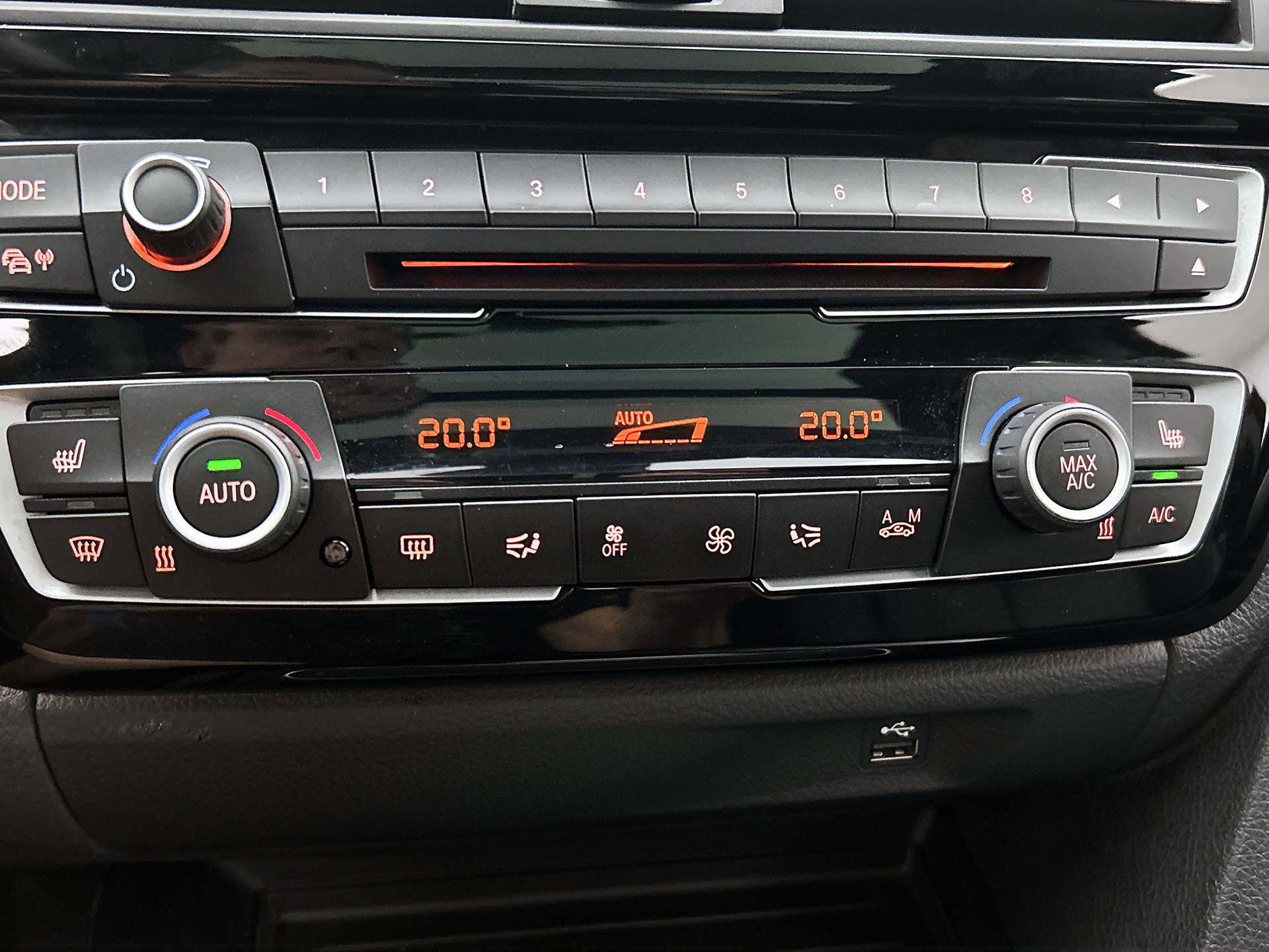 Foto van BMW 320i xDrive