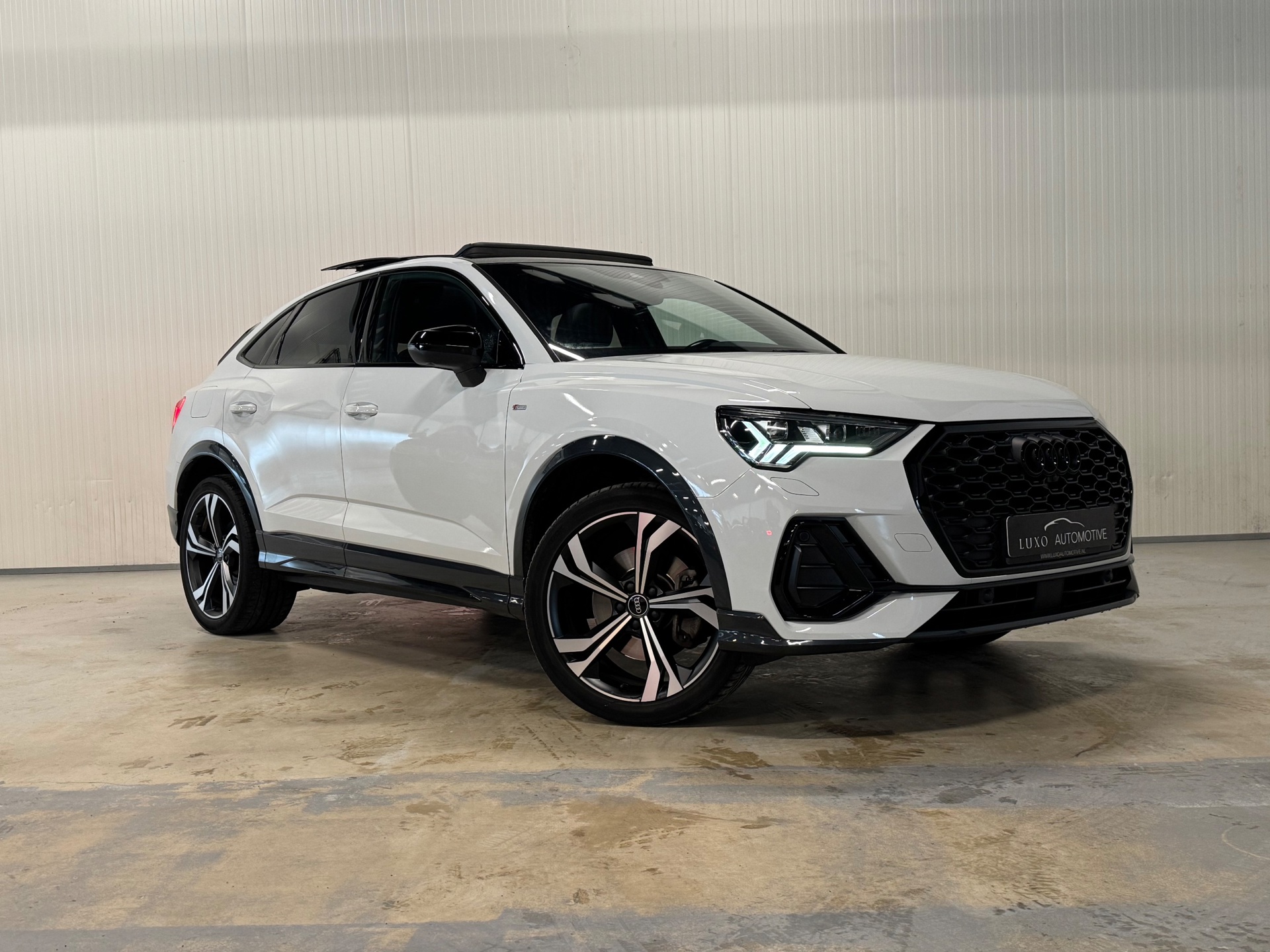 Foto van Audi Q3 Sportback E-tron