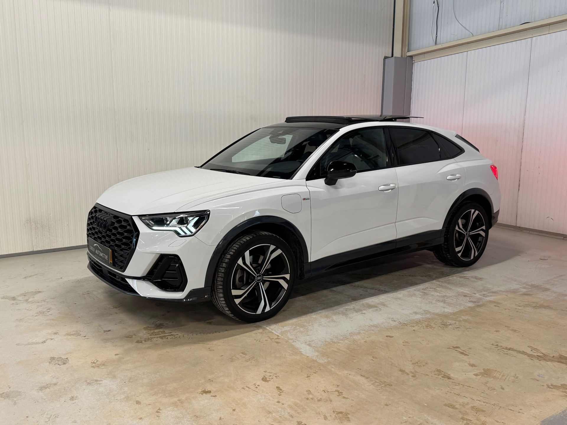 Foto van Audi Q3 Sportback E-tron