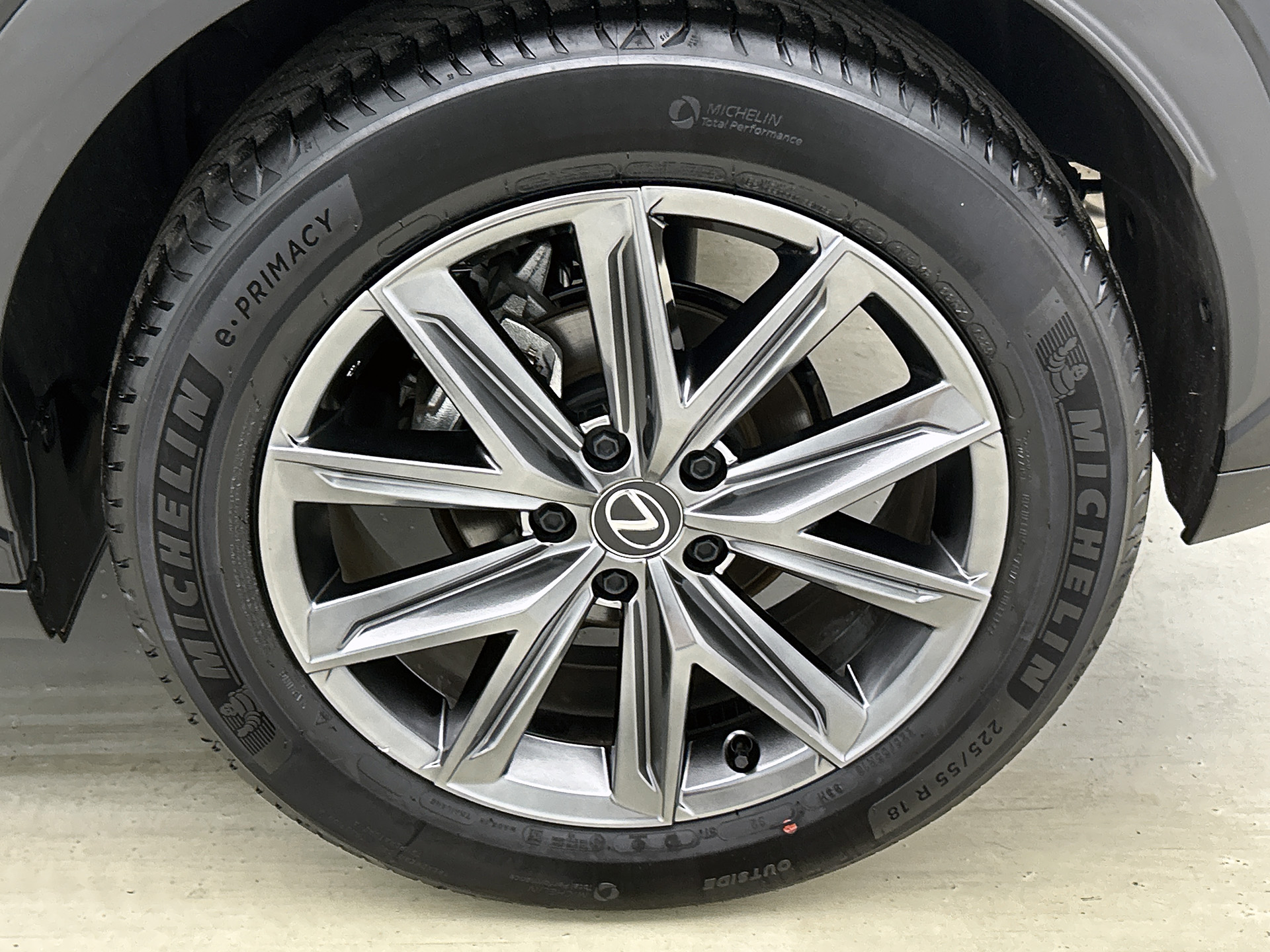 Foto van Lexus Lexus LBX