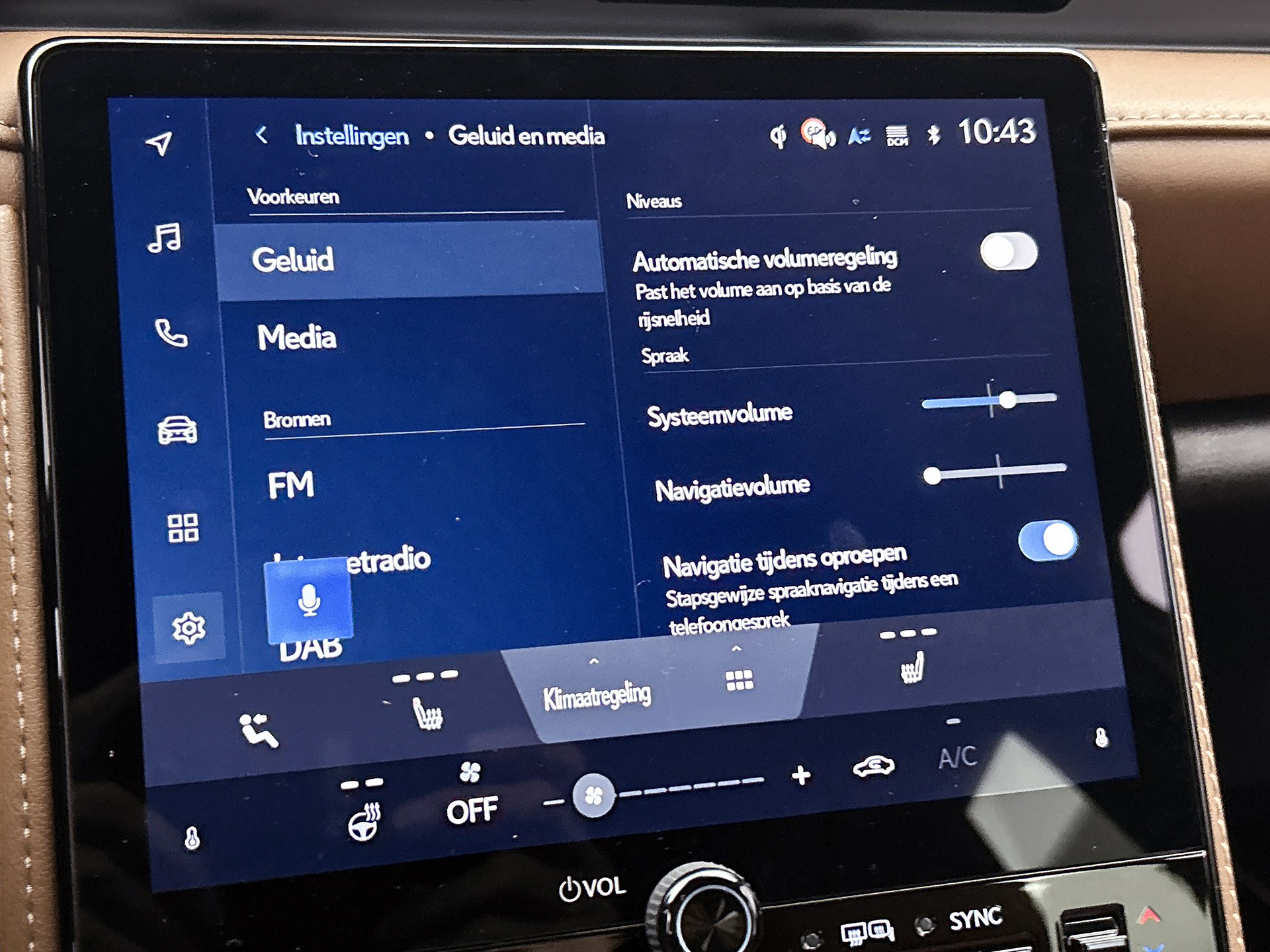 Foto van Lexus Lexus LBX