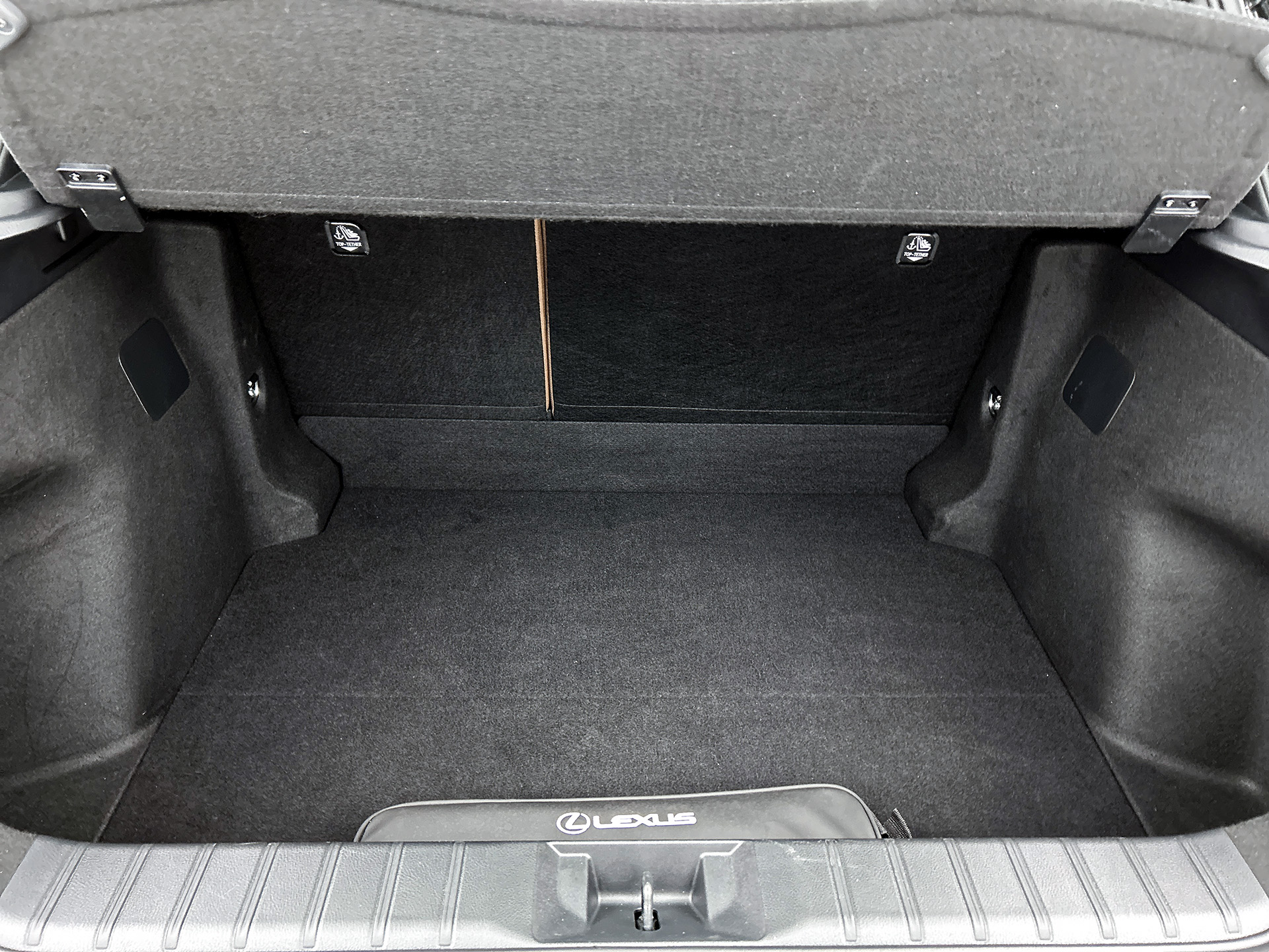 Foto van Lexus Lexus LBX