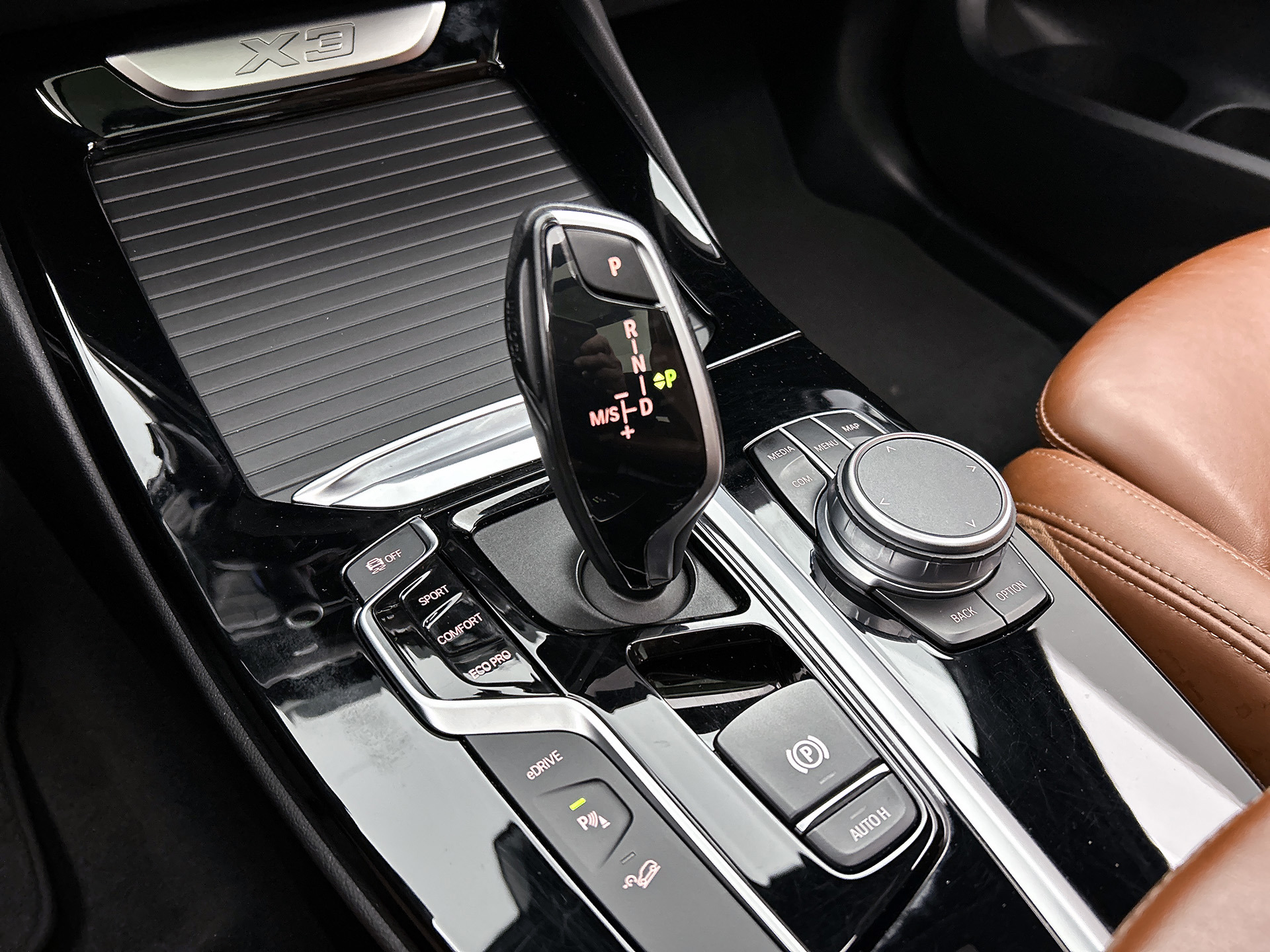 Foto van BMW X3 Xdrive30e