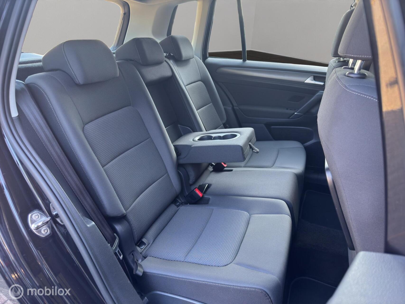 Foto van Volkswagen Golf Sportsvan