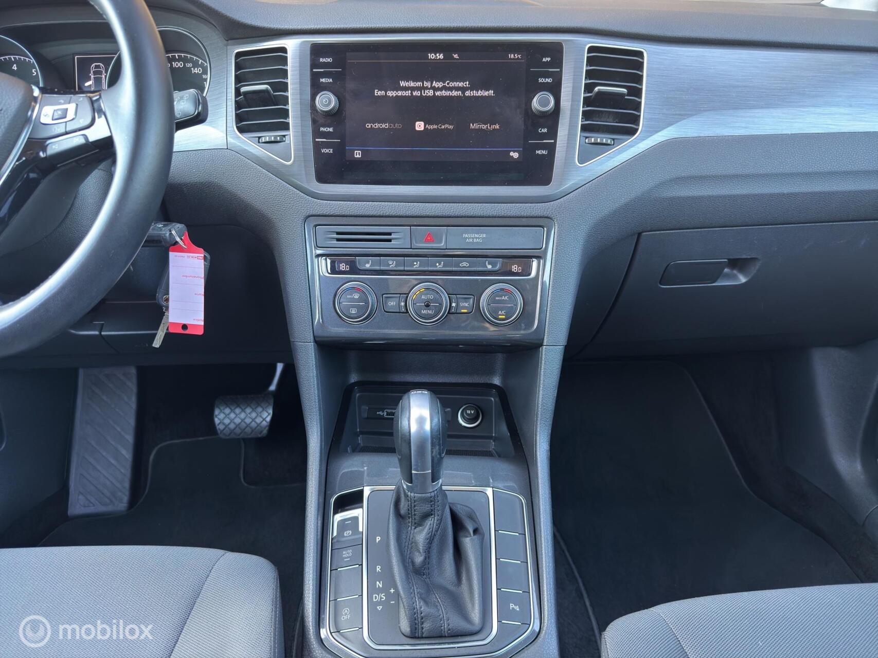 Foto van Volkswagen Golf Sportsvan