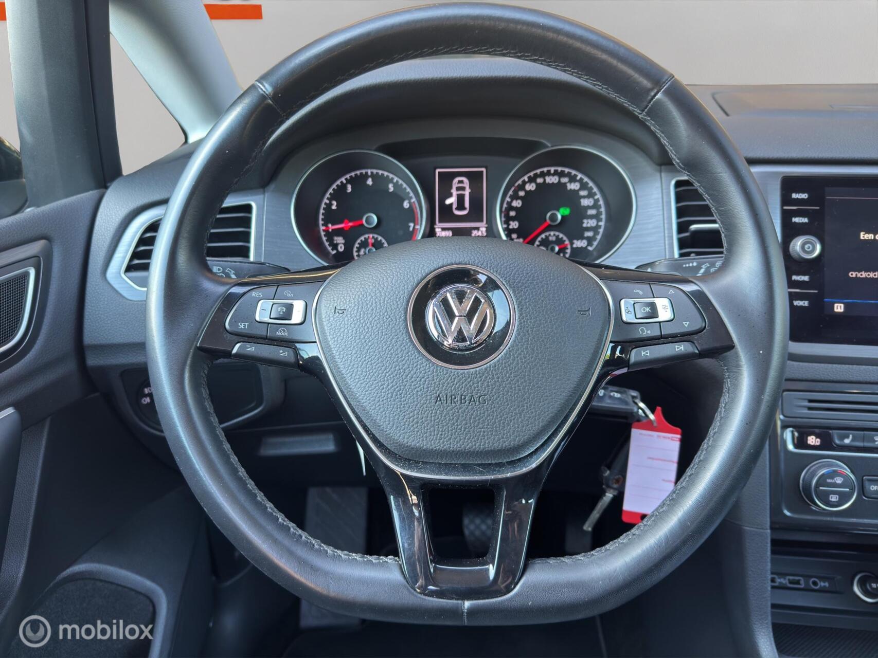 Foto van Volkswagen Golf Sportsvan