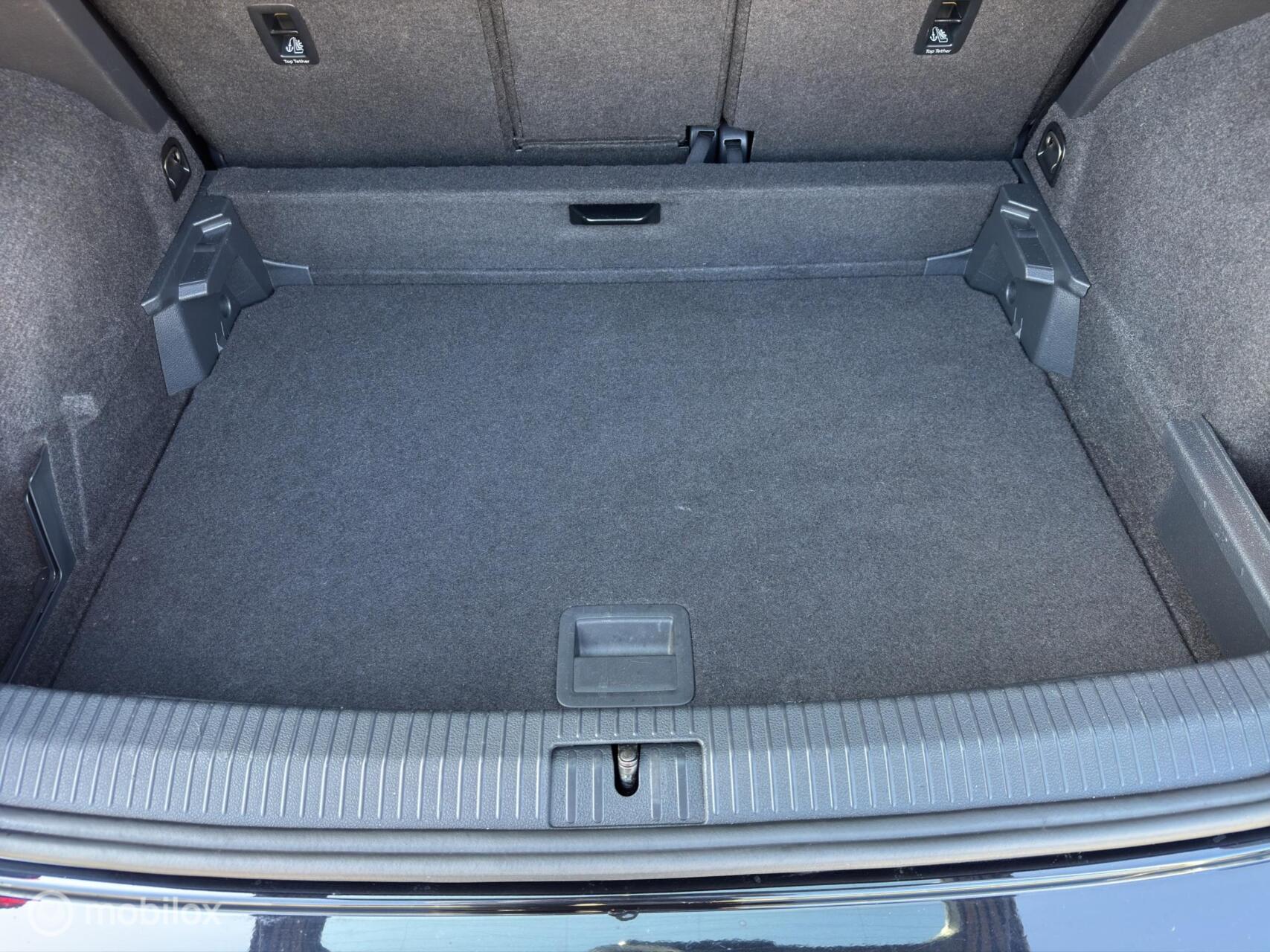 Foto van Volkswagen Golf Sportsvan