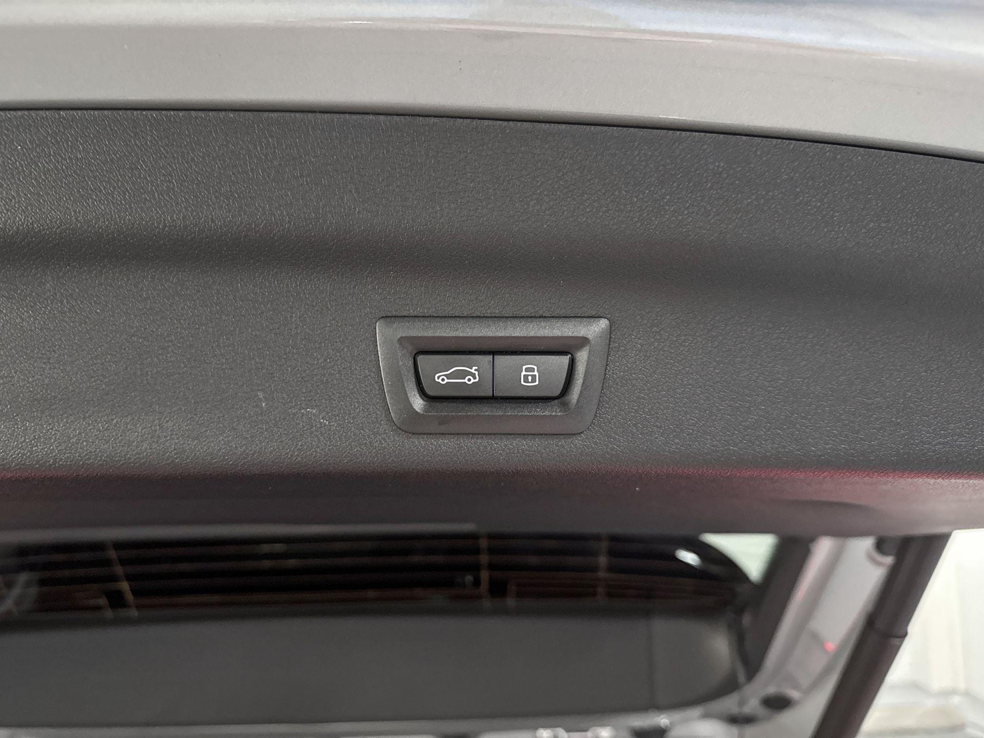 Foto van BMW Ix1 Xdrive30