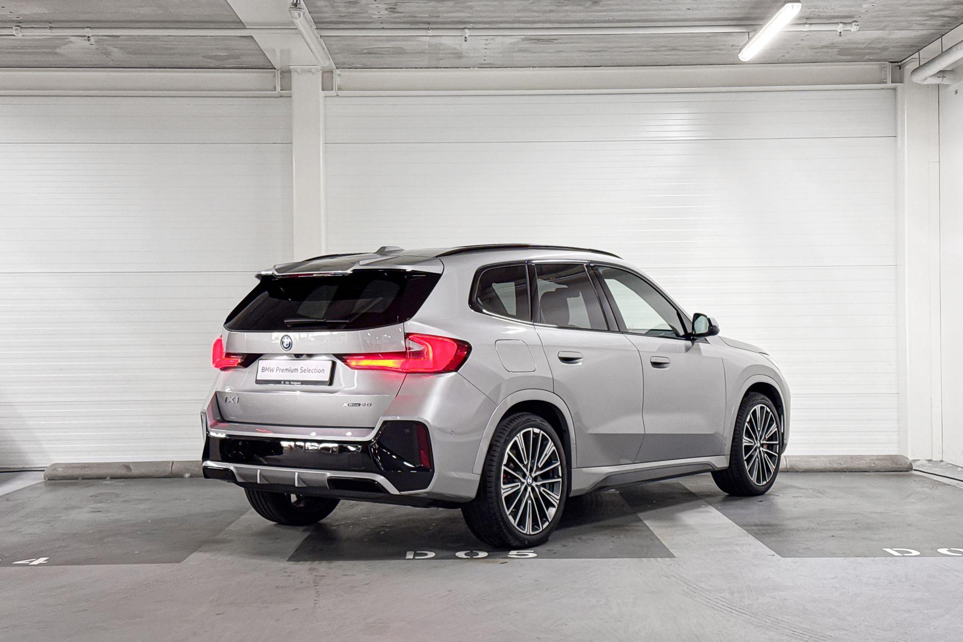 Foto van BMW Ix1 Xdrive30