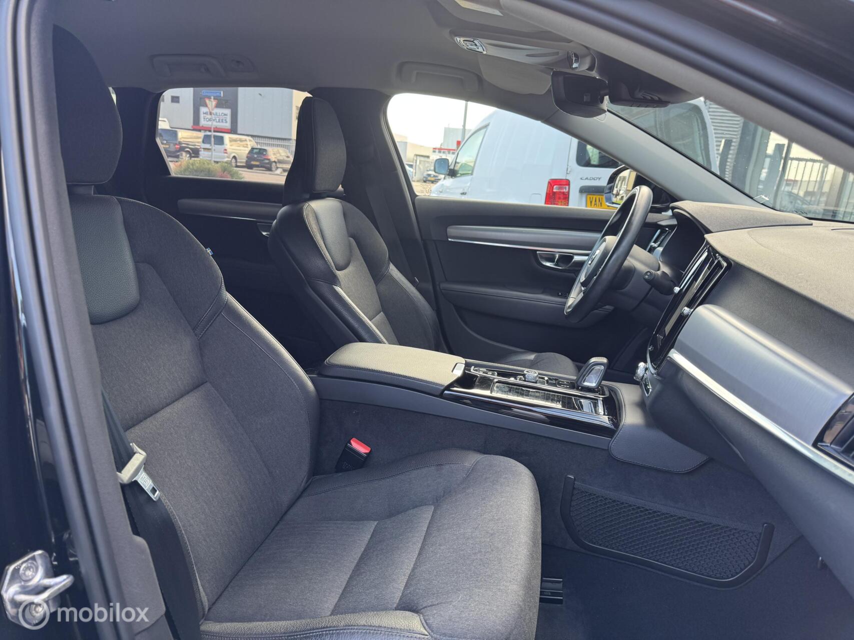 Foto van Volvo V90 T8 Twin Engine