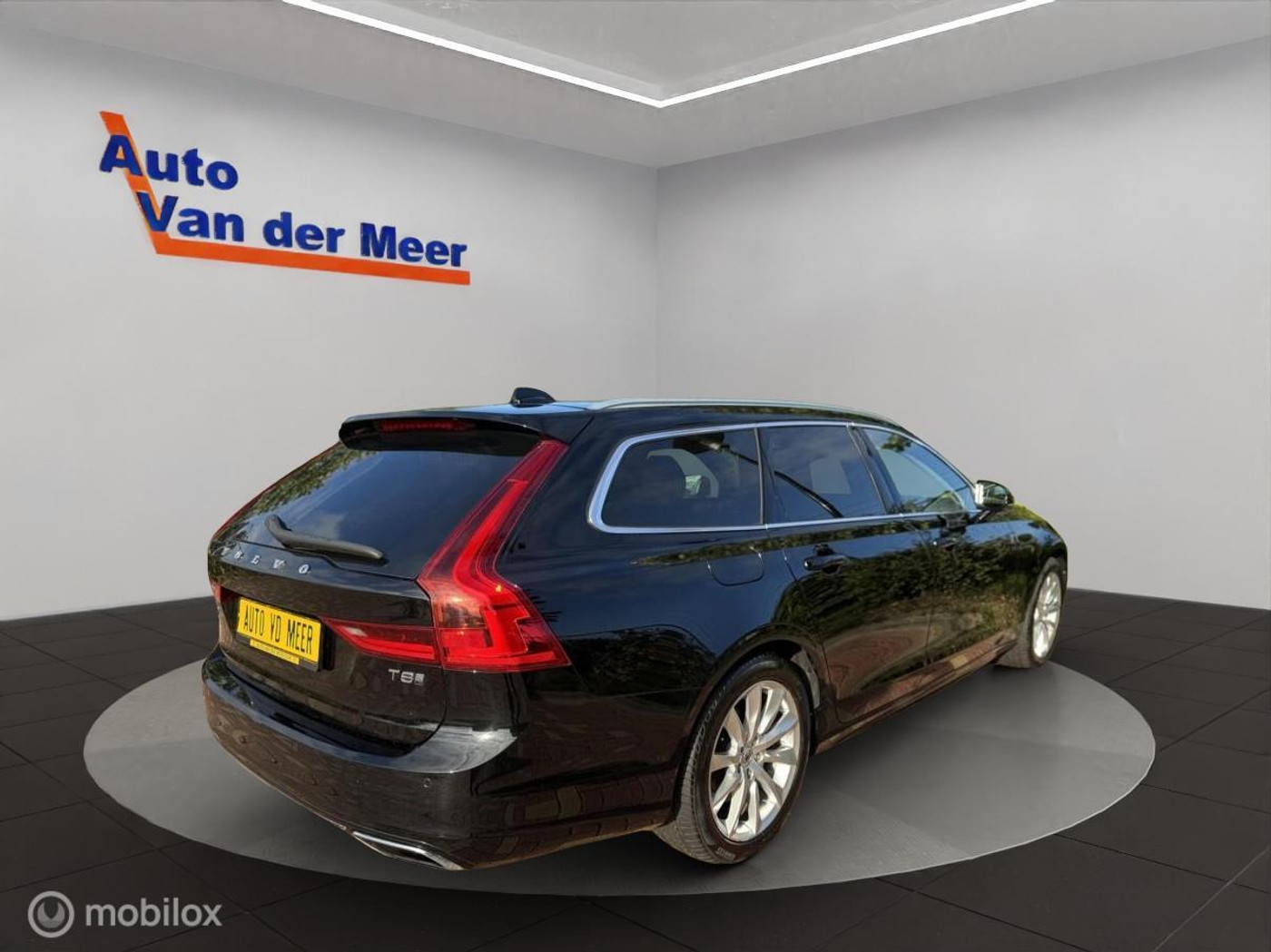 Foto van Volvo V90 T8 Twin Engine