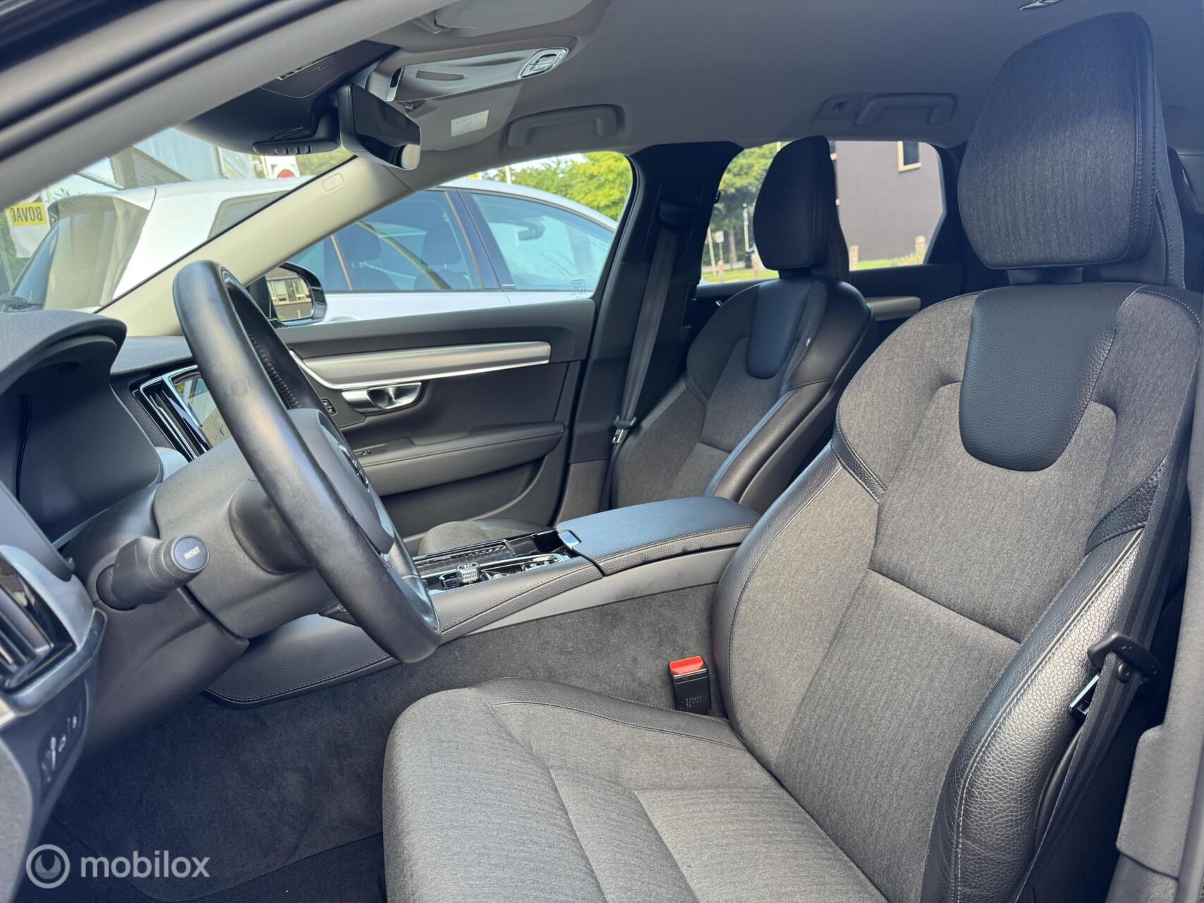 Foto van Volvo V90 T8 Twin Engine