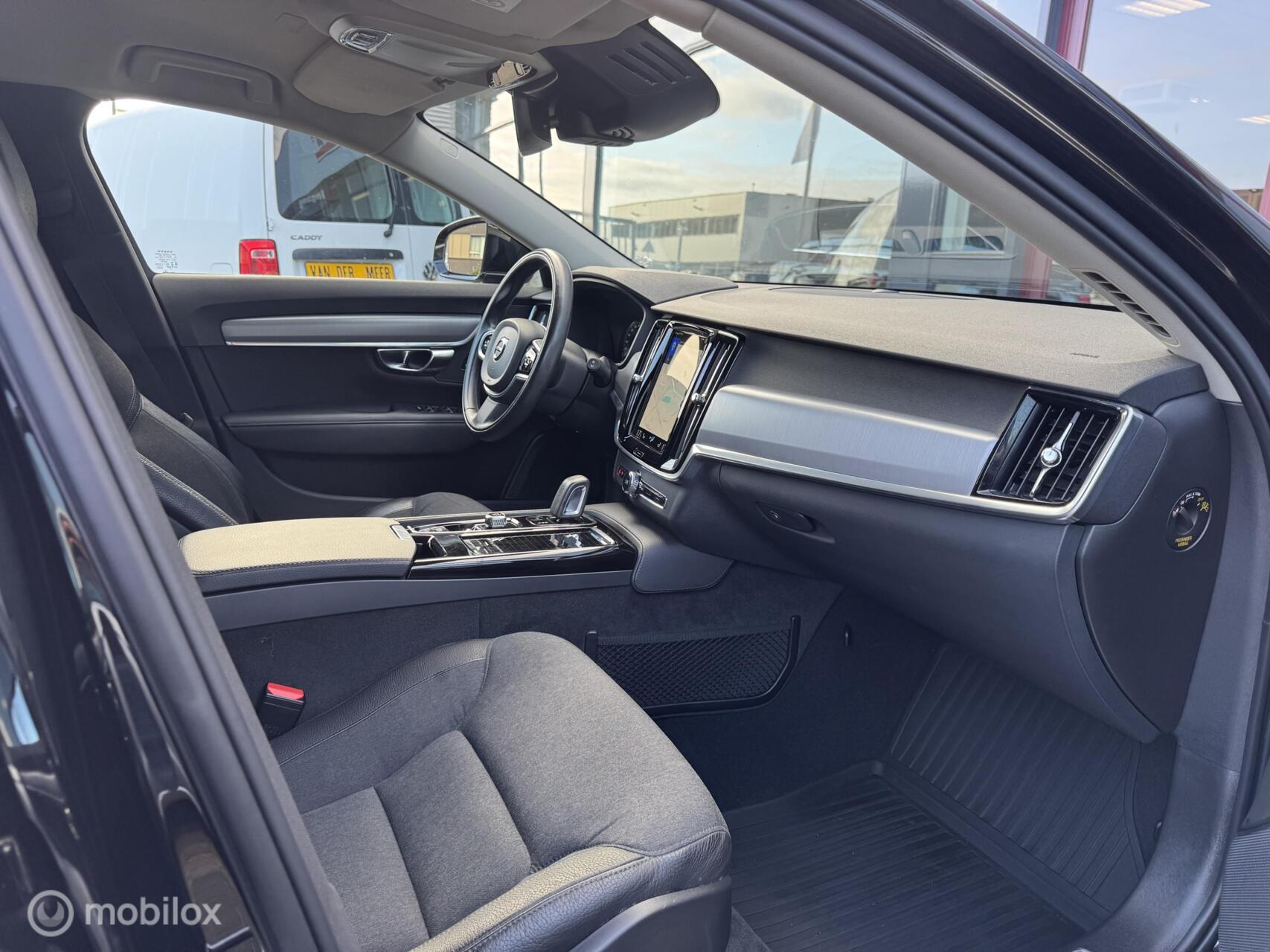 Foto van Volvo V90 T8 Twin Engine