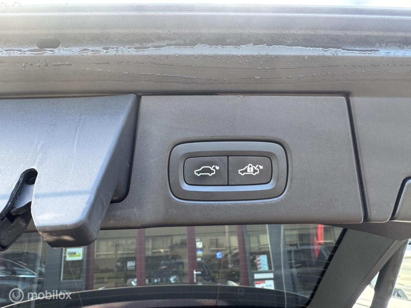 Foto van Volvo V90 T8 Twin Engine