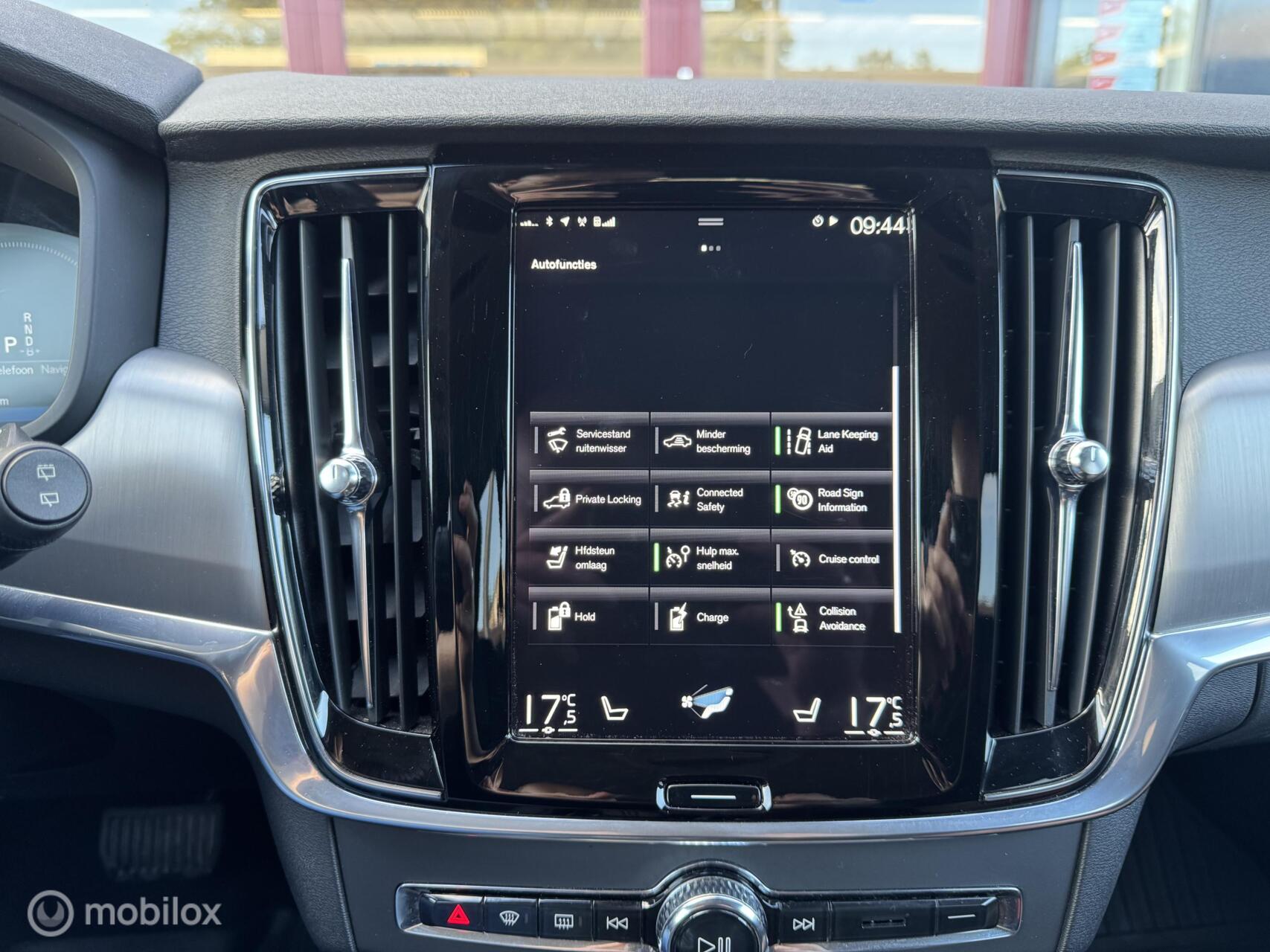 Foto van Volvo V90 T8 Twin Engine