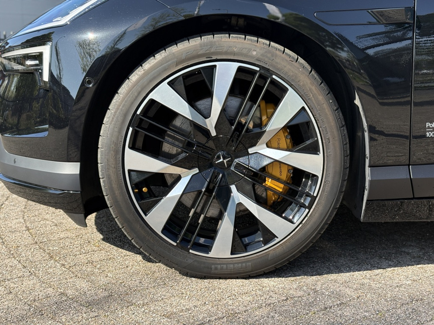 Foto van Polestar Polestar 4