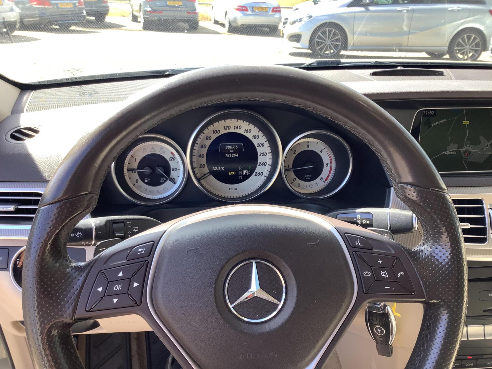 Foto van Mercedes-Benz E 200 Bluetec