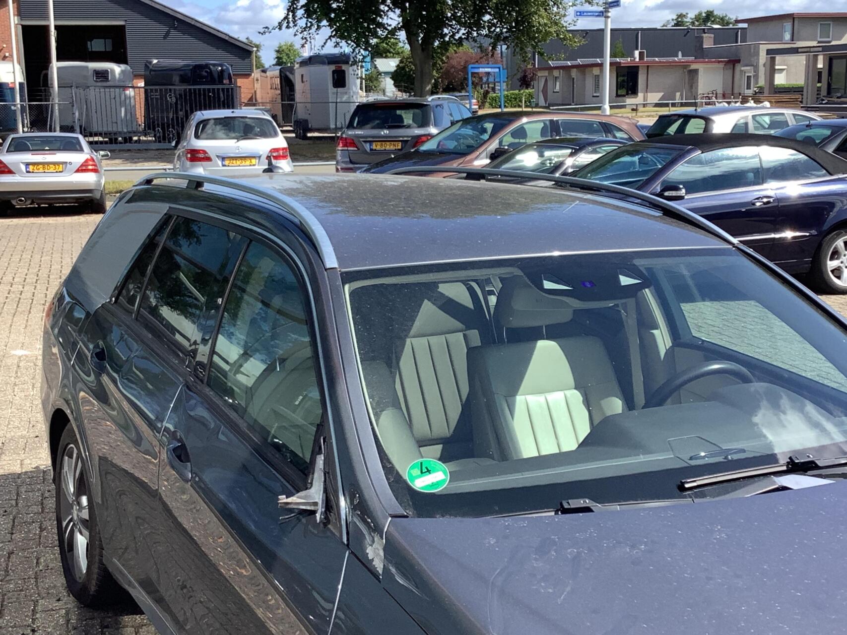 Foto van Mercedes-Benz E 200 Bluetec