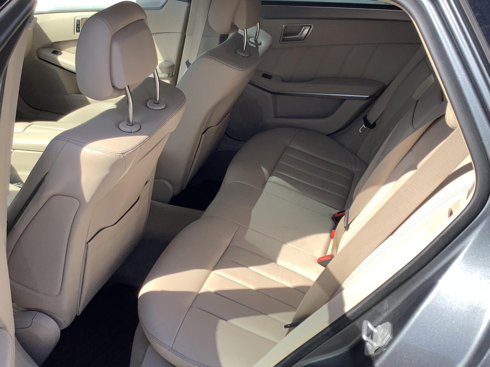 Foto van Mercedes-Benz E 200 Bluetec