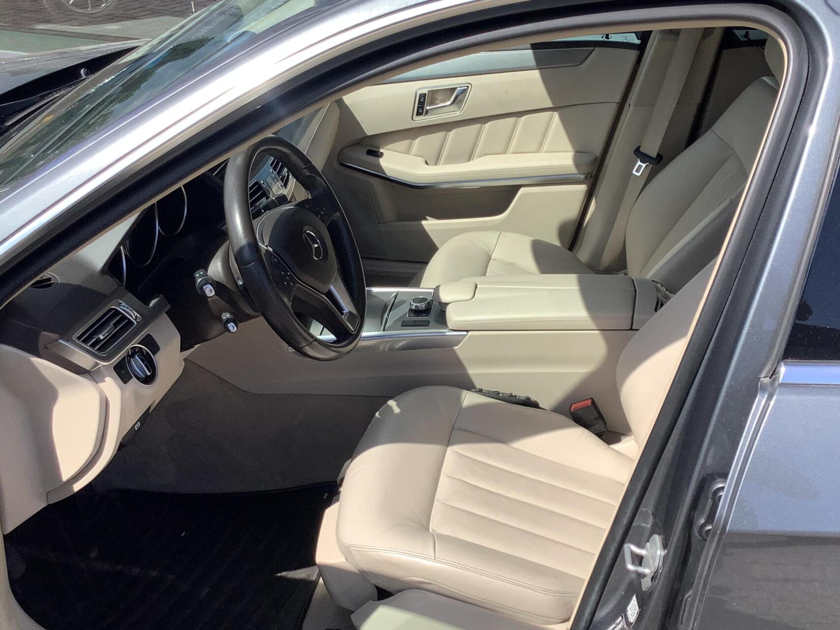 Foto van Mercedes-Benz E 200 Bluetec