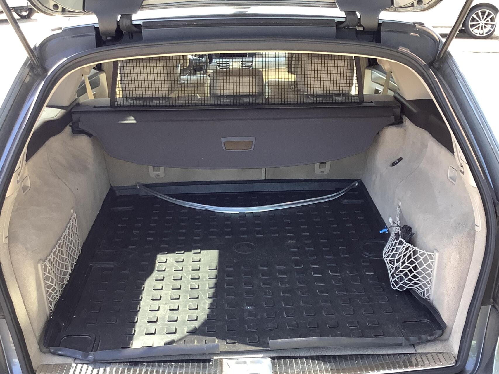 Foto van Mercedes-Benz E 200 Bluetec