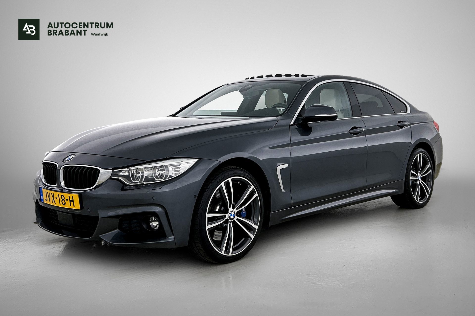 BMW 440i xDrive 440i xDrive High Executive M-Sport( VOLL!, Dealer OnderH, Pano, Camera, H&K, Head-up, Lane Assist, Etc) 2017 - voorkant