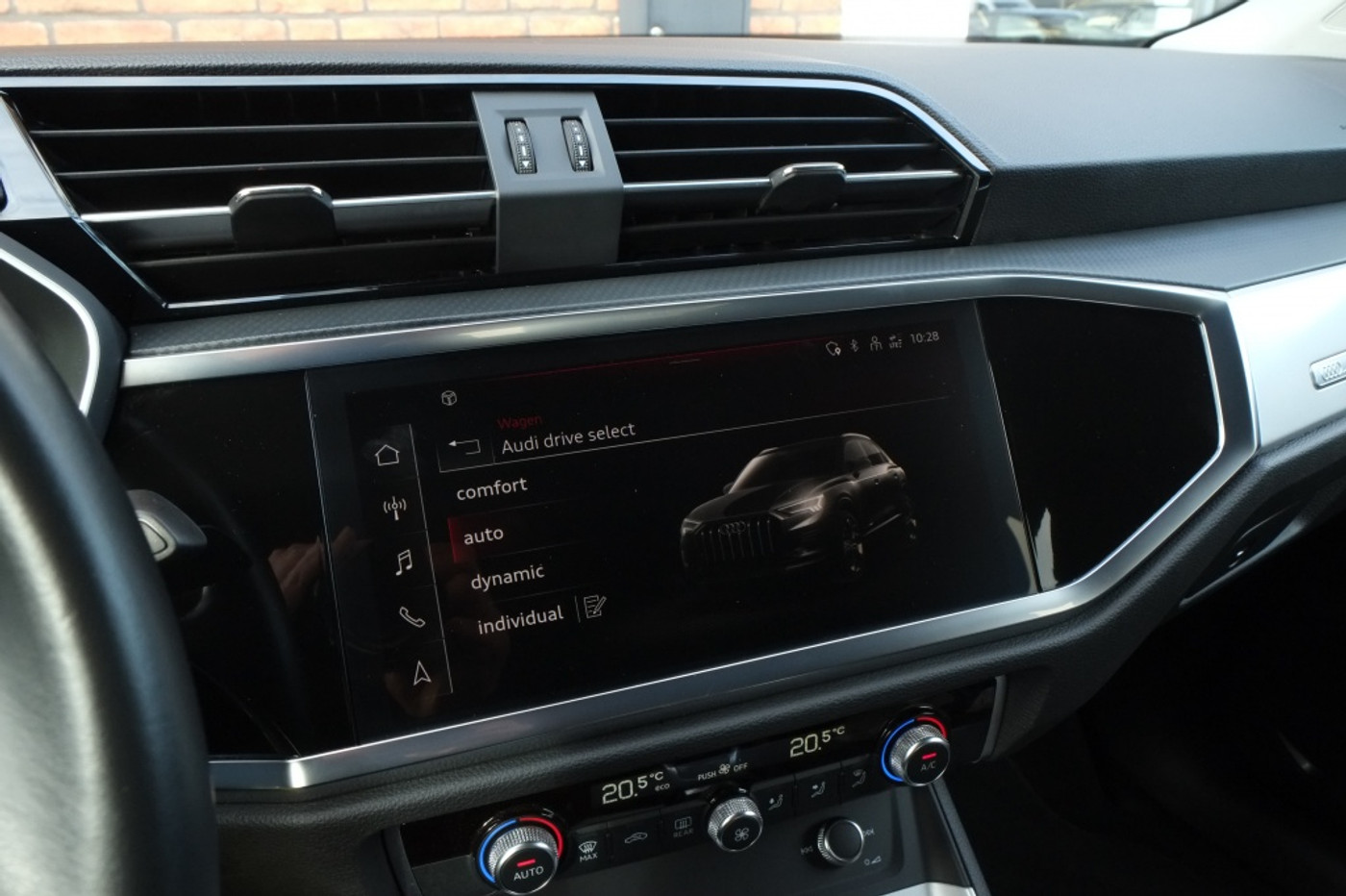 Foto van Audi Q3 E-tron