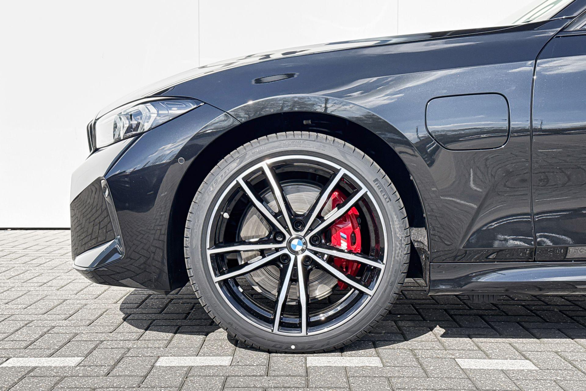 Foto van BMW 330e