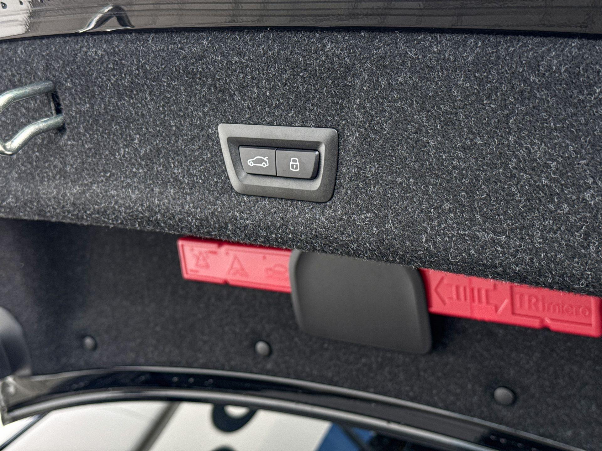 Foto van BMW 330e