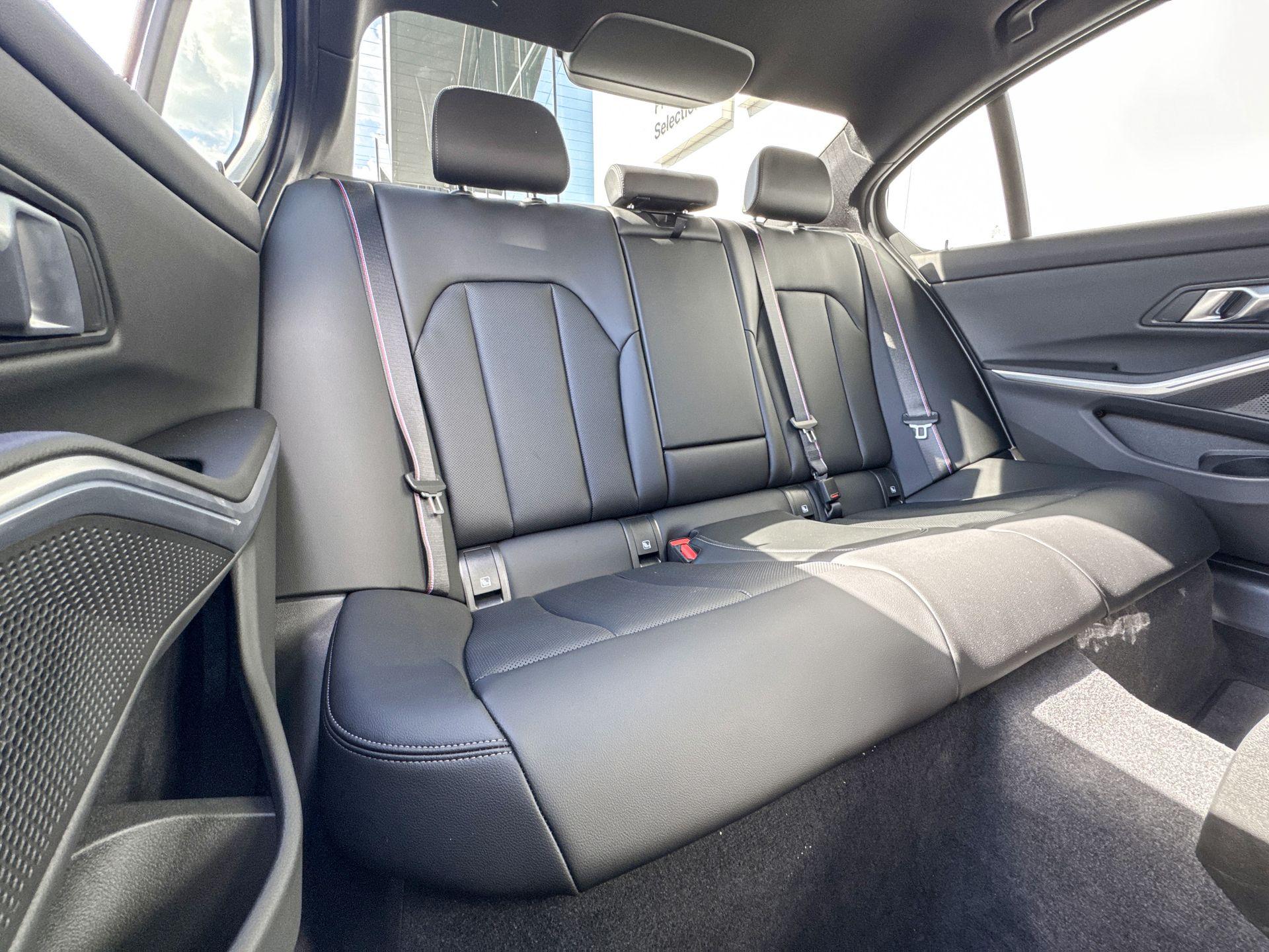 Foto van BMW 330e