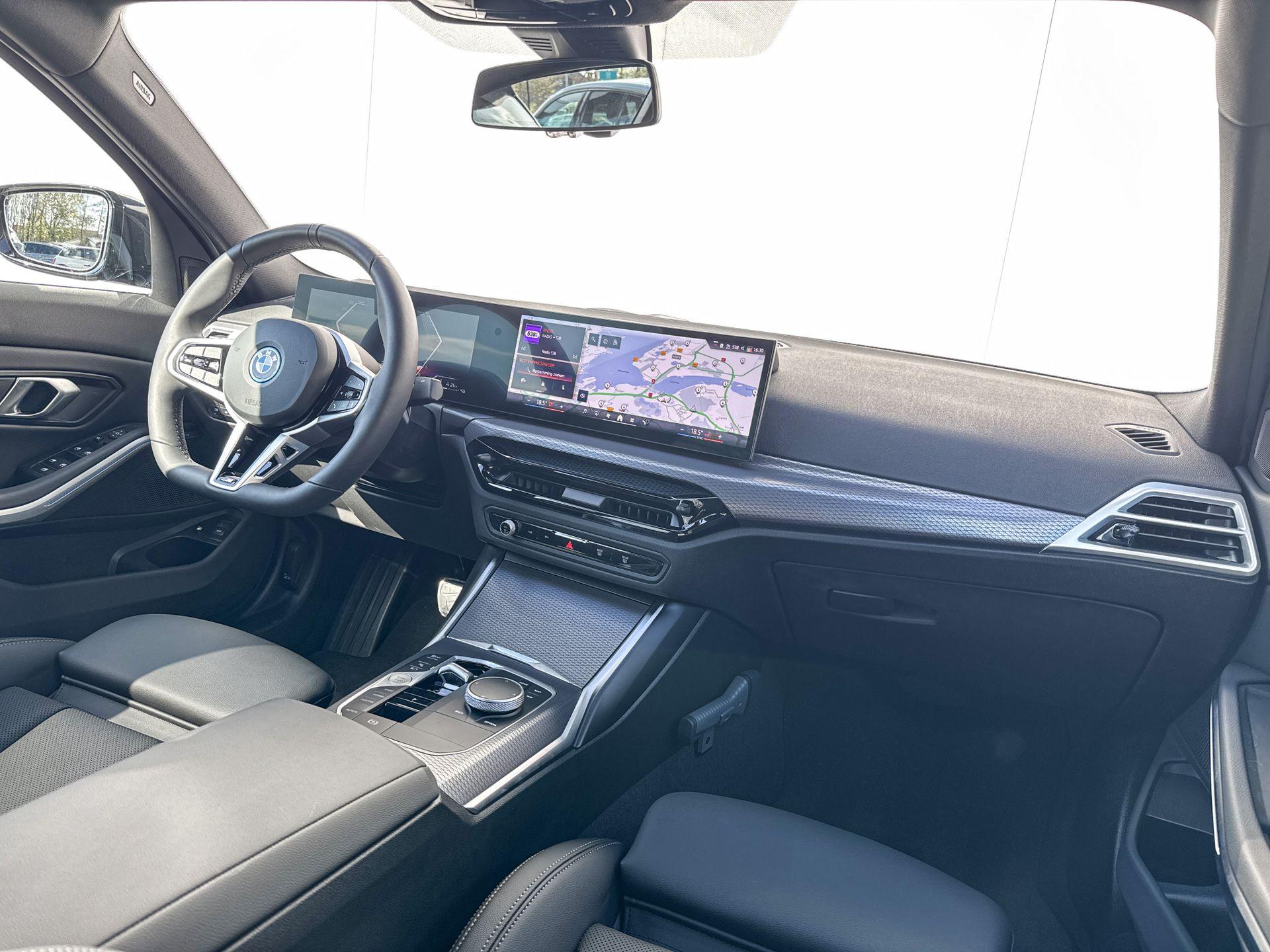 Foto van BMW 330e
