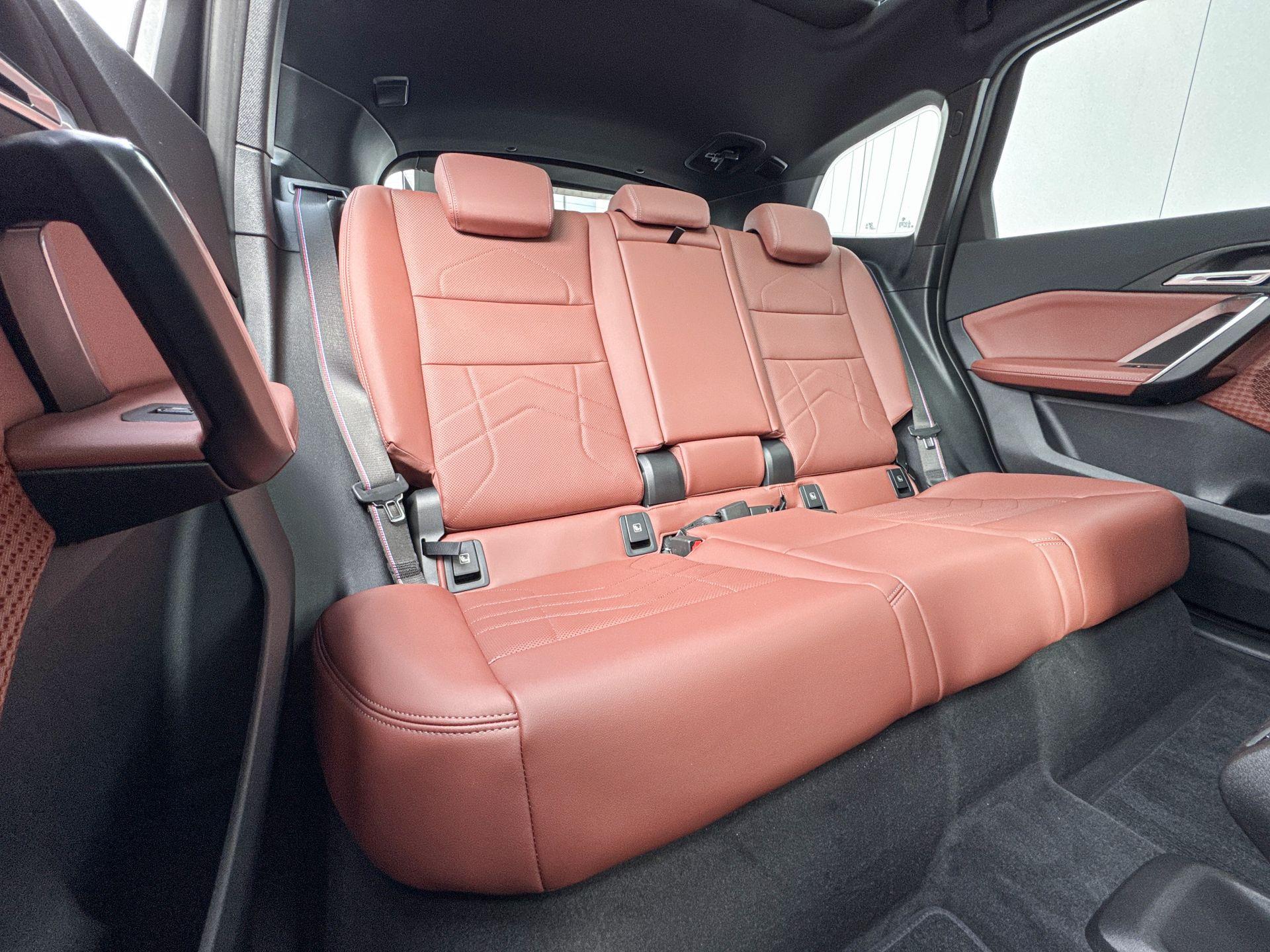 Foto van BMW Ix1 Edrive20