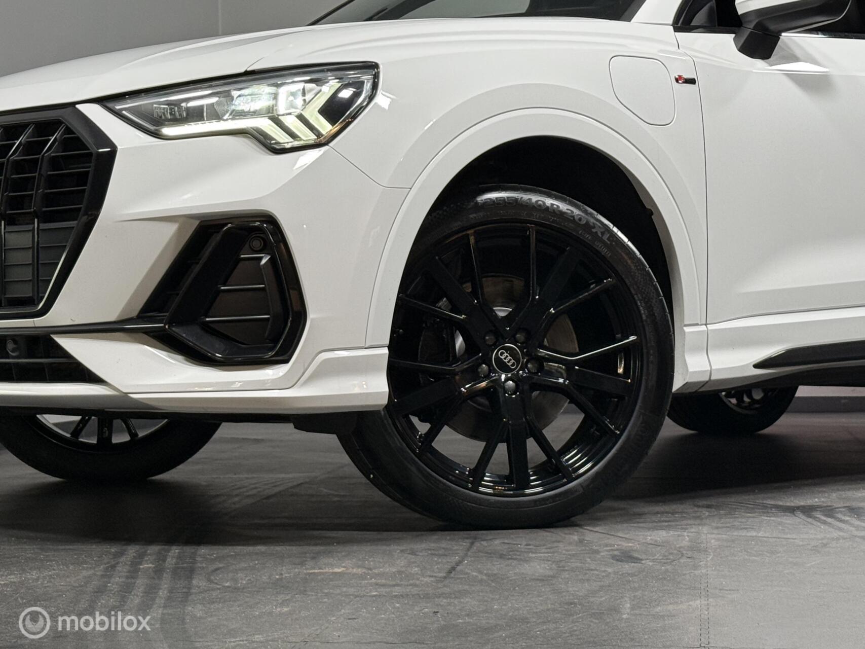 Foto van Audi Q3 E-tron