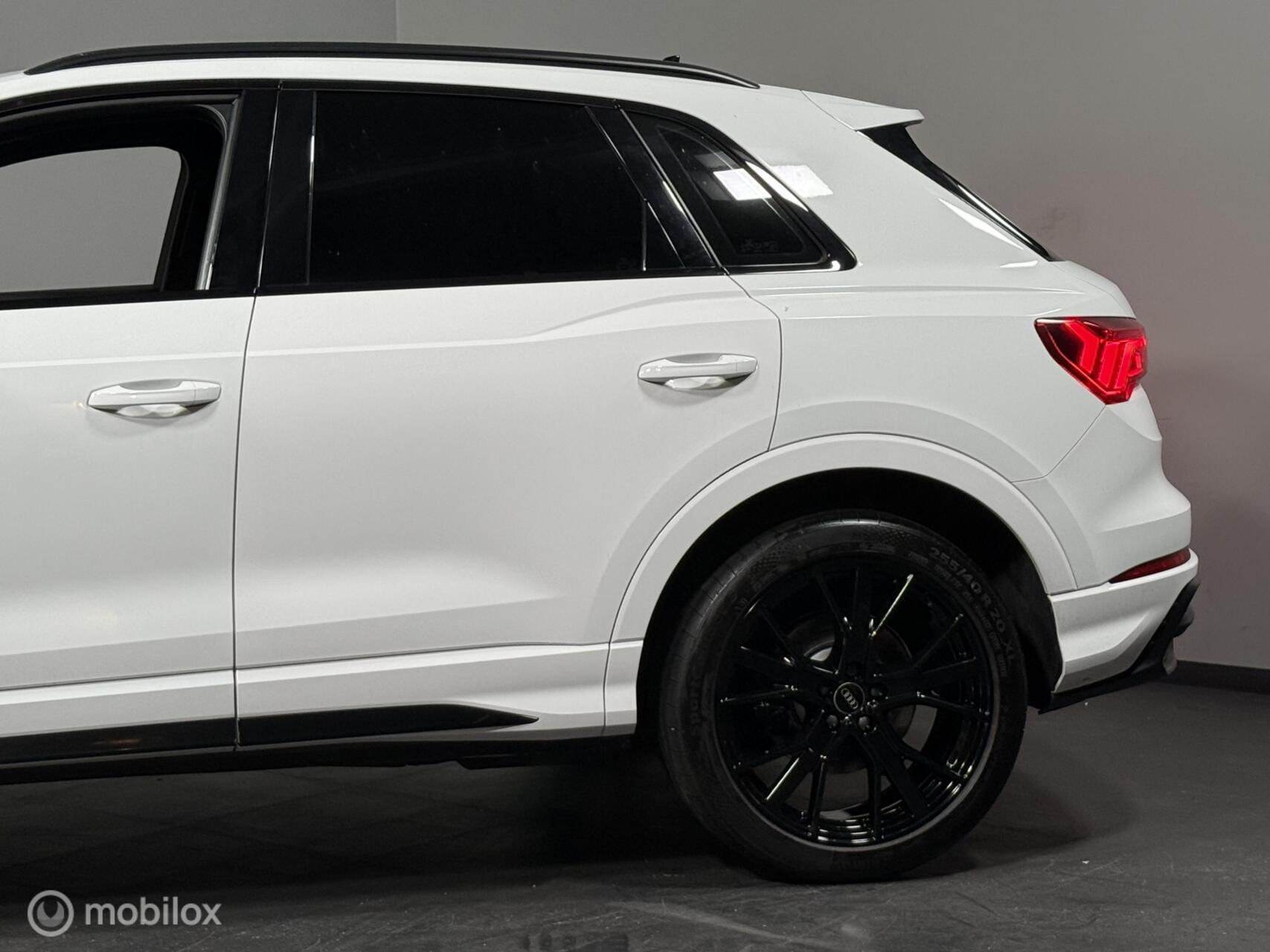 Foto van Audi Q3 E-tron