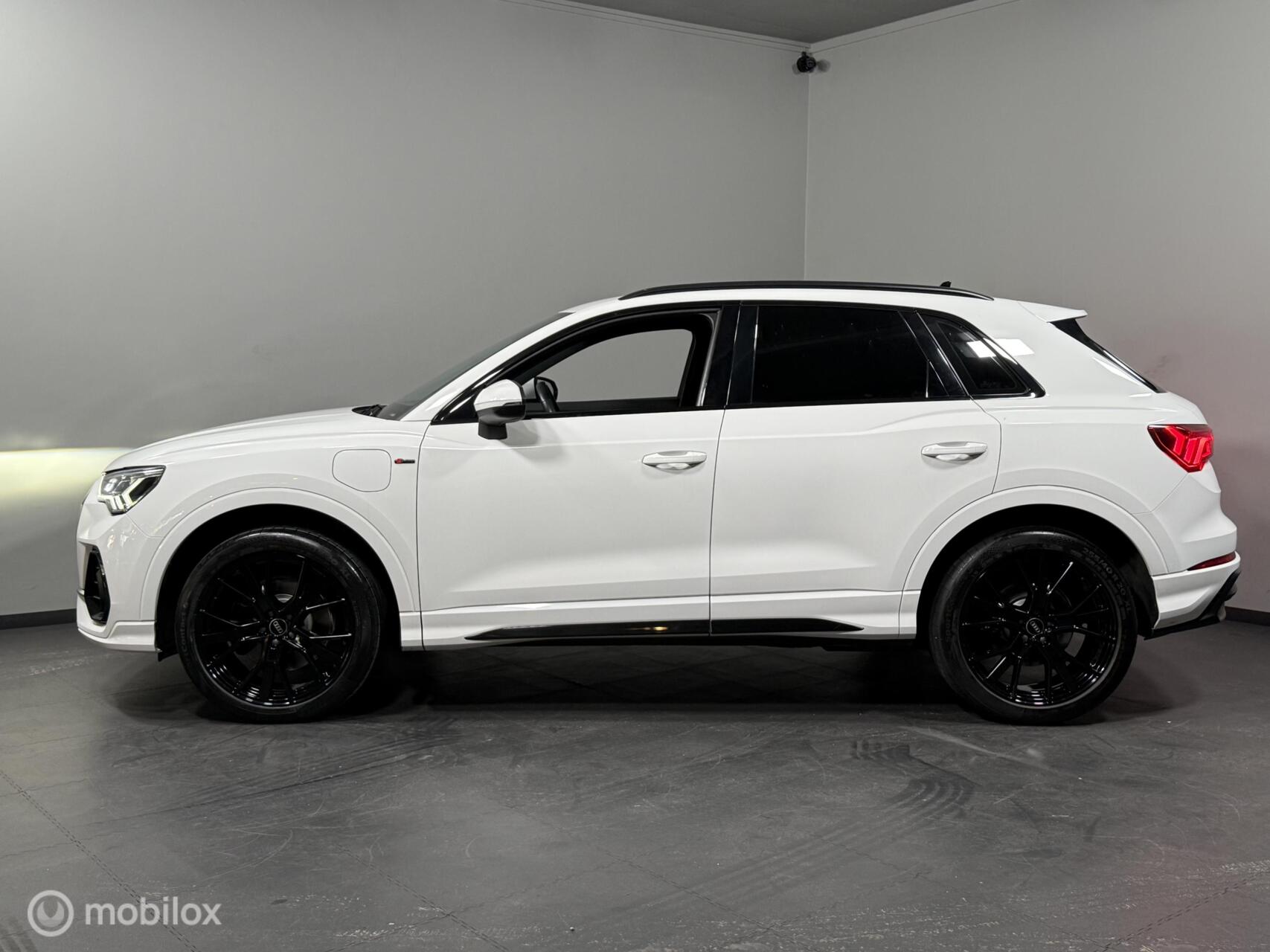 Foto van Audi Q3 E-tron