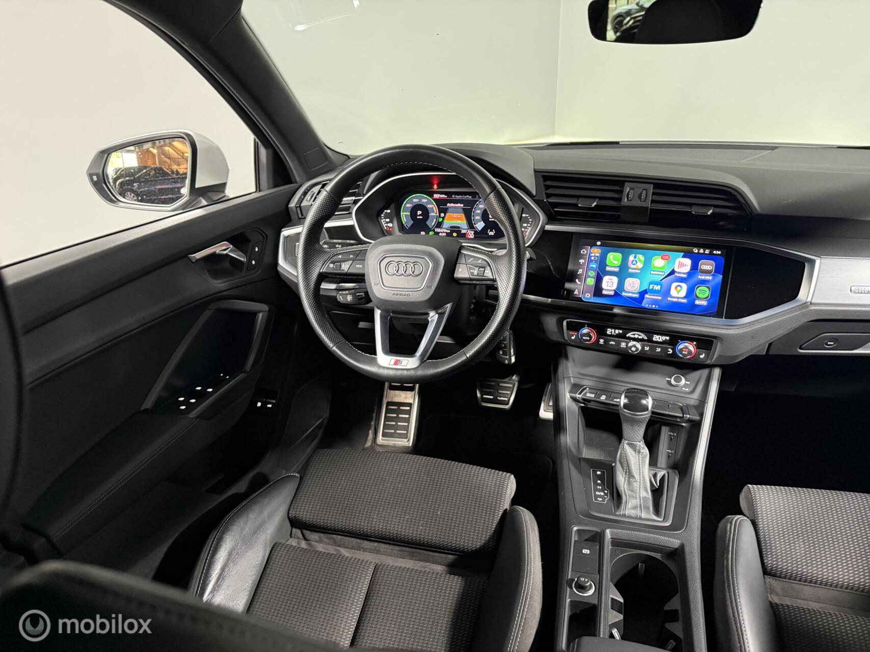 Foto van Audi Q3 E-tron