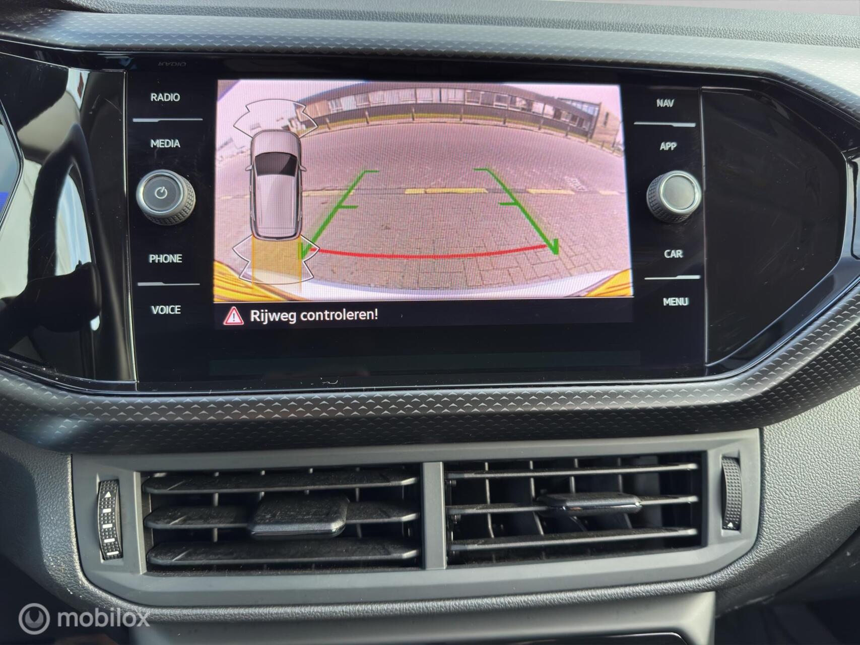 Foto van Volkswagen T-cross