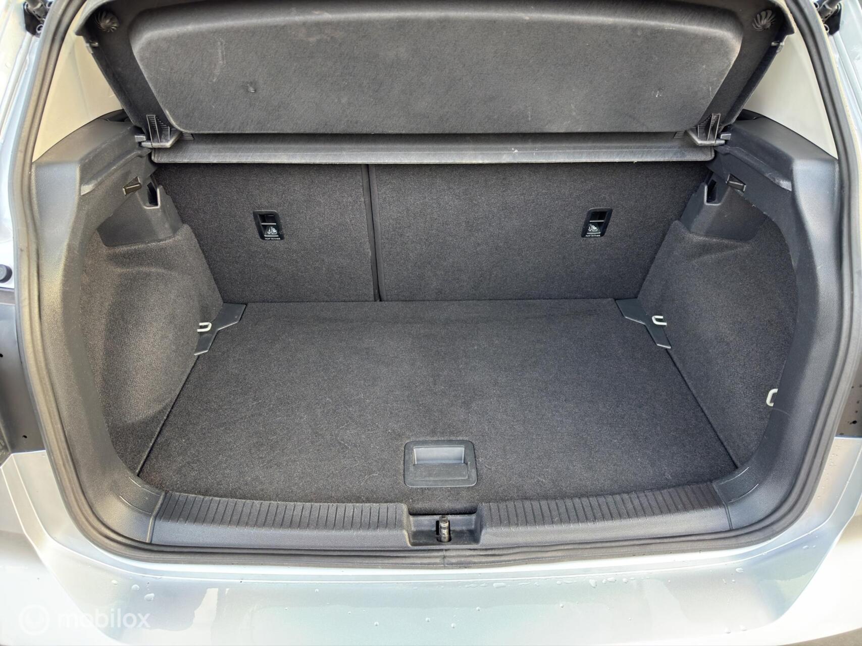 Foto van Volkswagen T-cross
