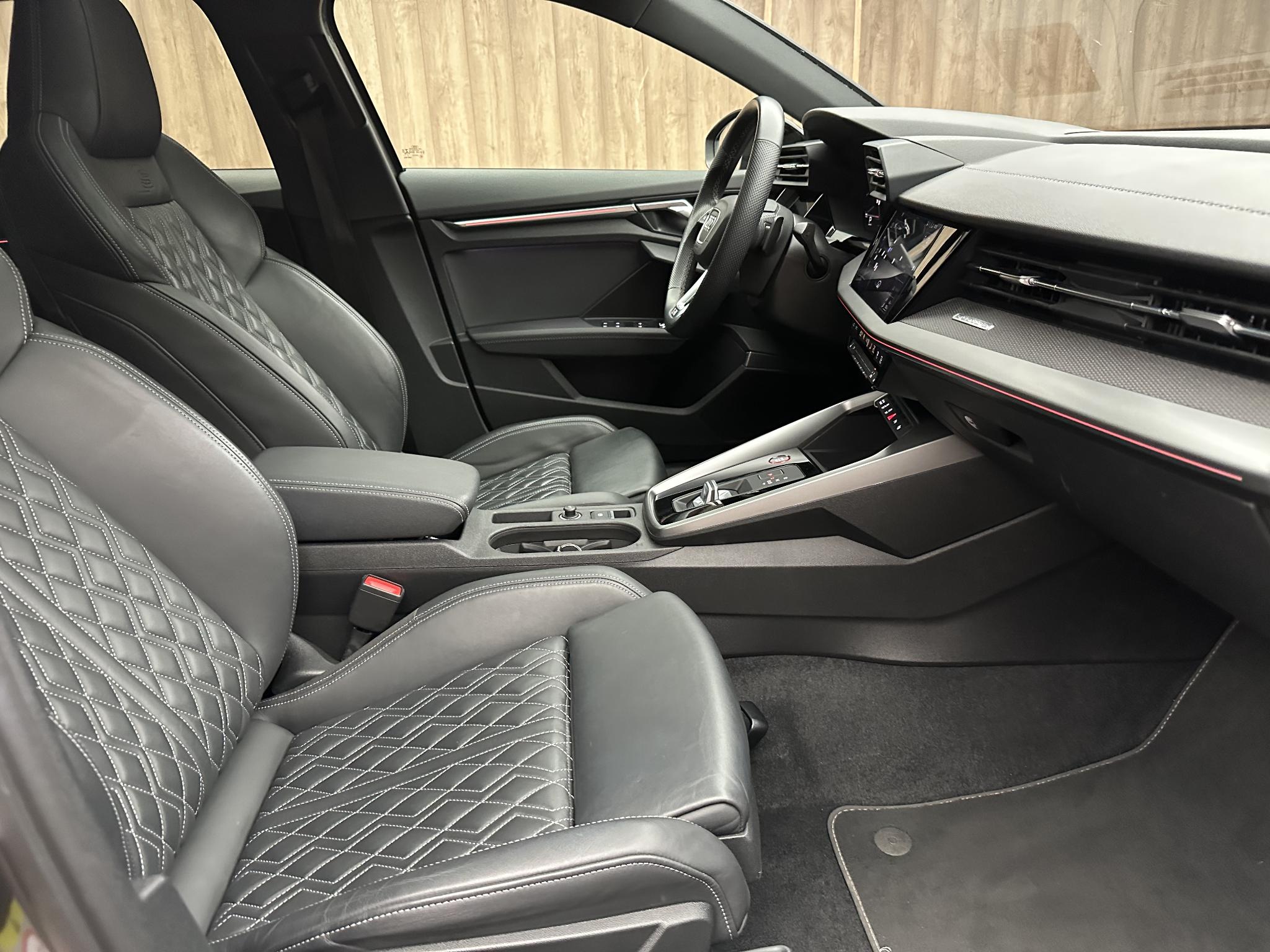 Foto van Audi S3 Sportback