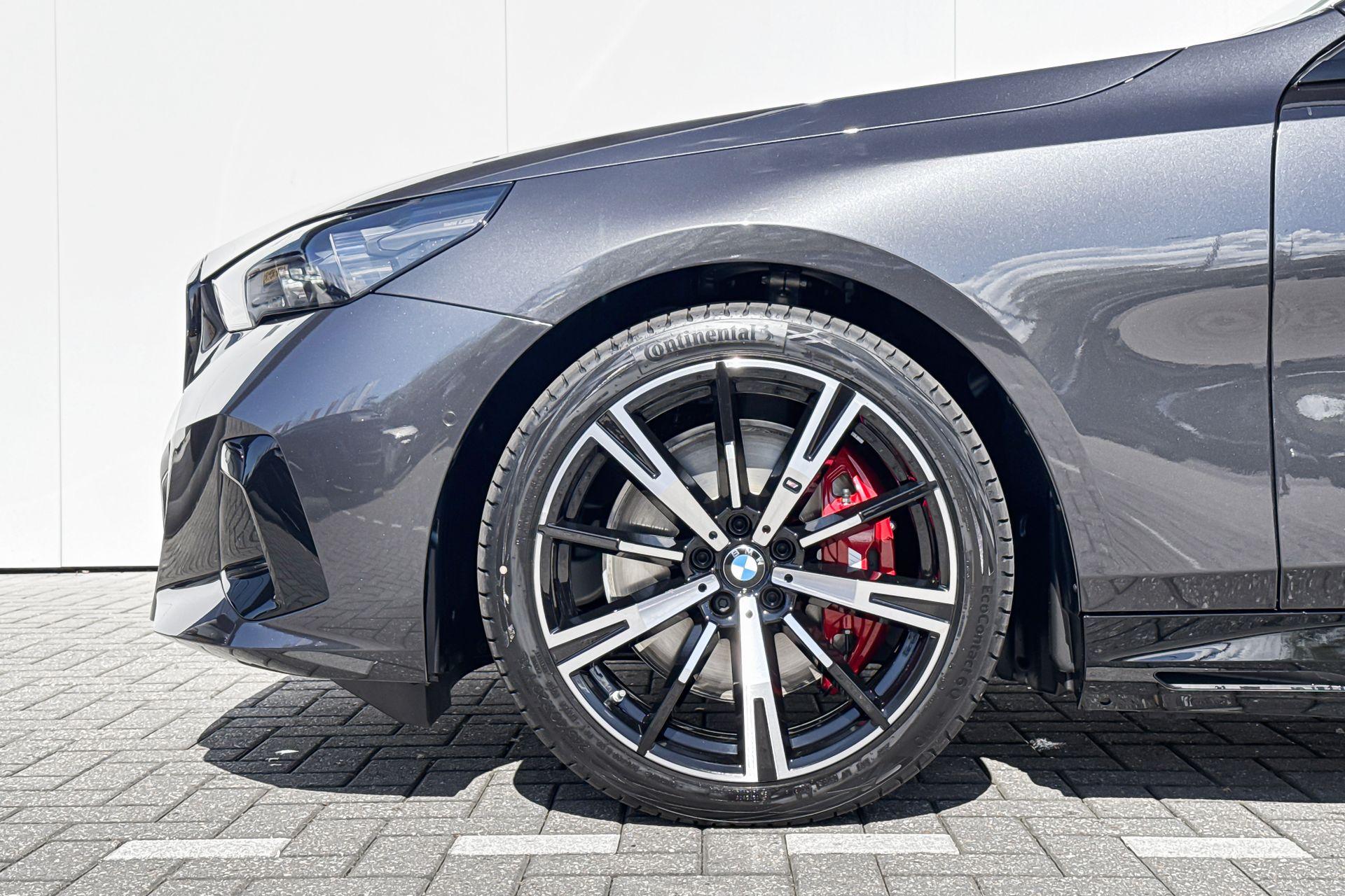 Foto van BMW I5 Edrive40