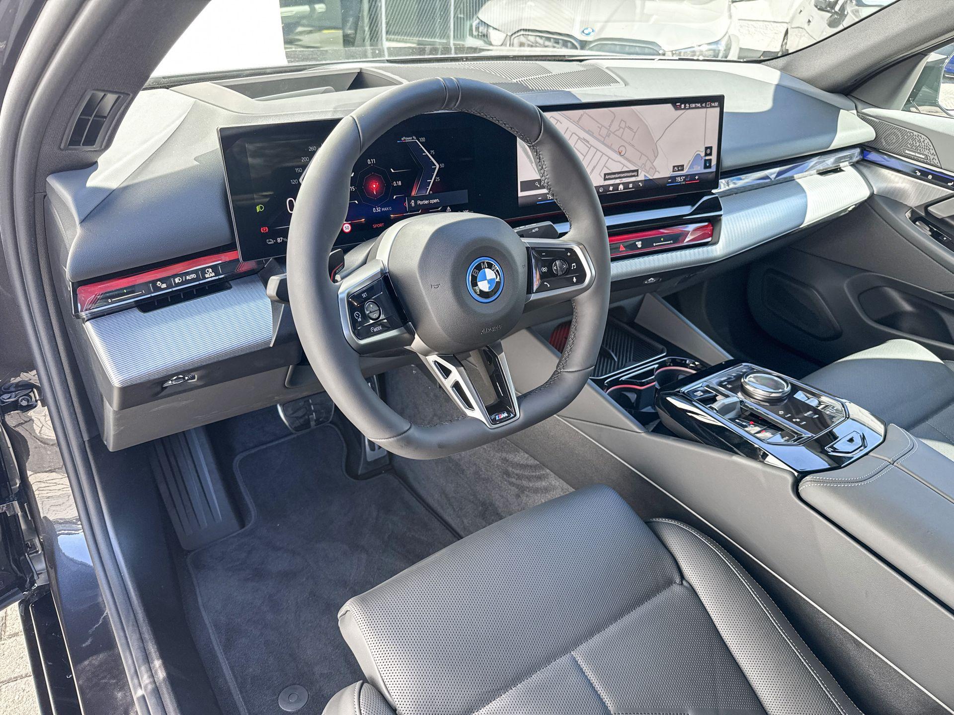 Foto van BMW I5 Edrive40