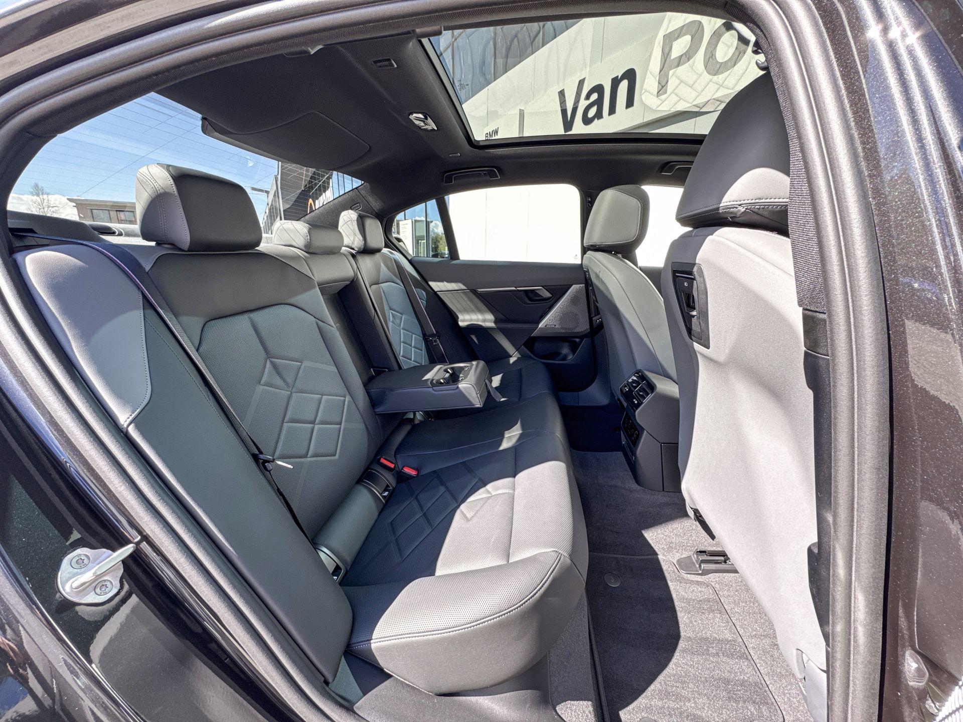 Foto van BMW I5 Edrive40