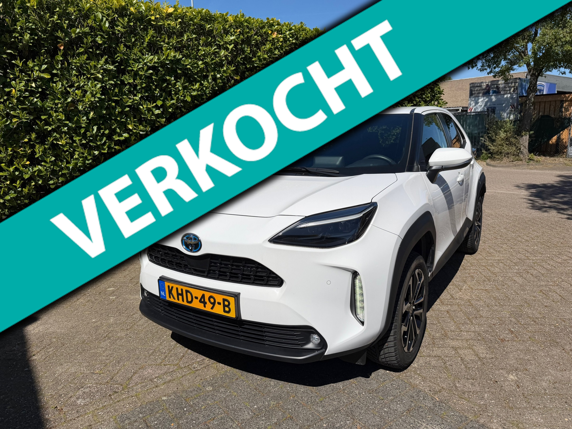 Toyota Yaris Cross 1.5 Hybrid Explore Automaat / Winterpakket 2023 - voorkant
