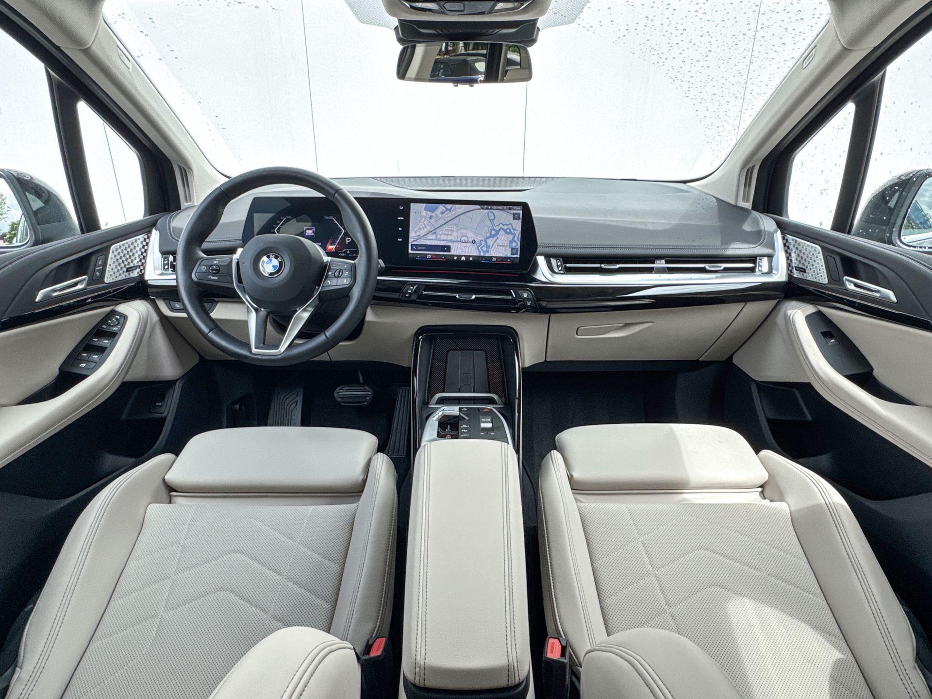 Foto van BMW 220i Active Tourer